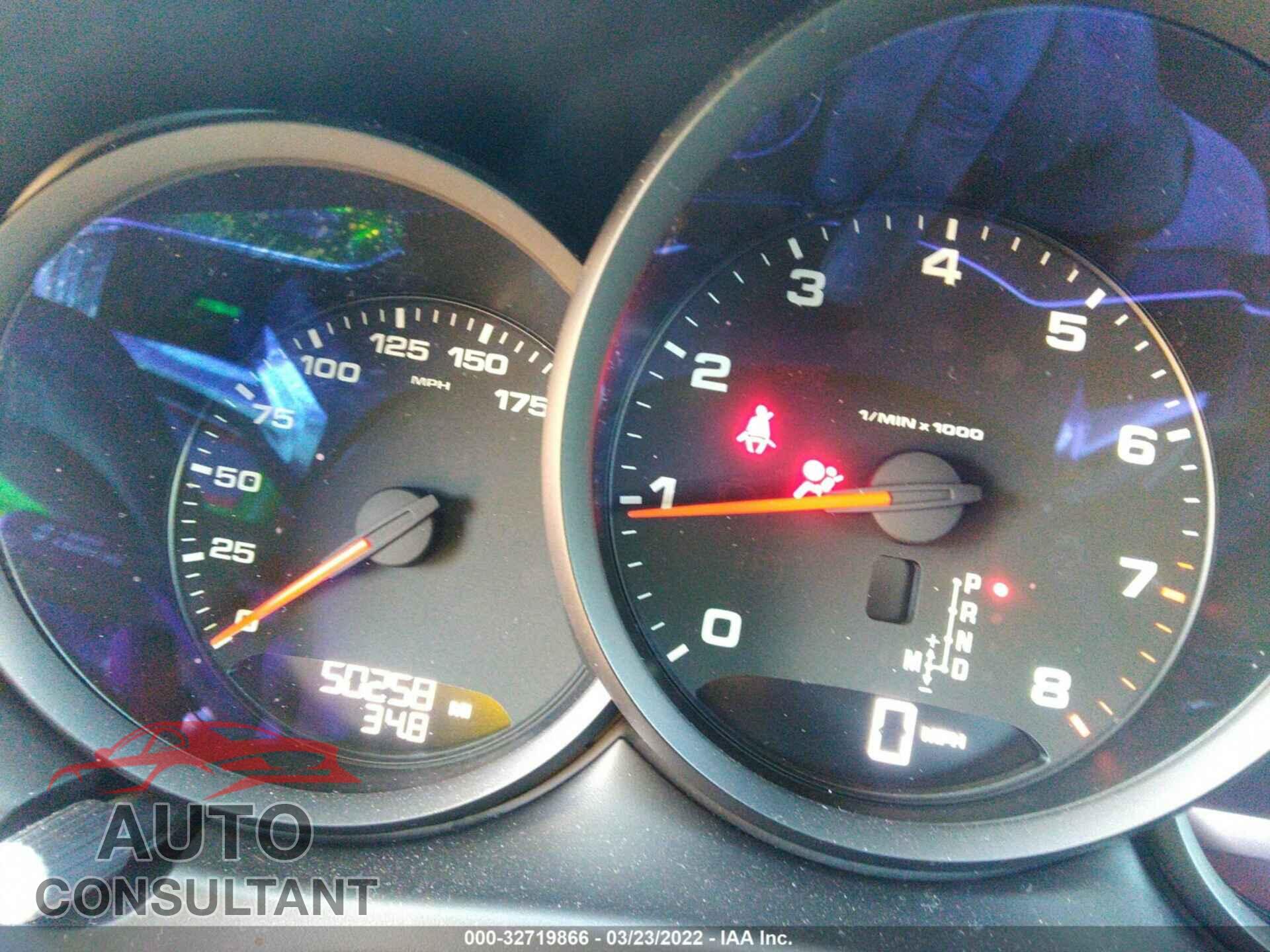 PORSCHE MACAN 2018 - WP1AA2A53JLB00034