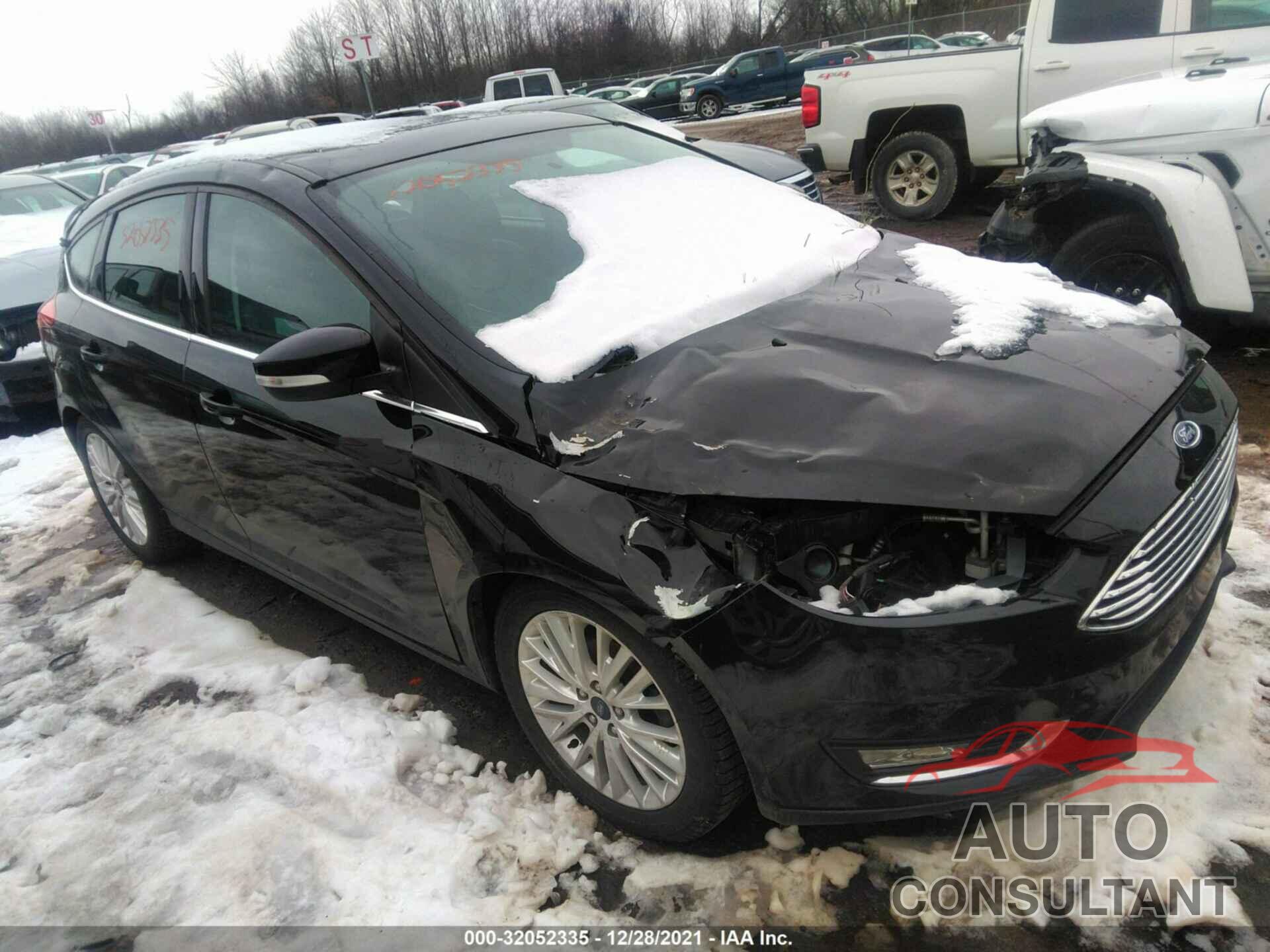 FORD FOCUS 2018 - 1FADP3N20JL325133