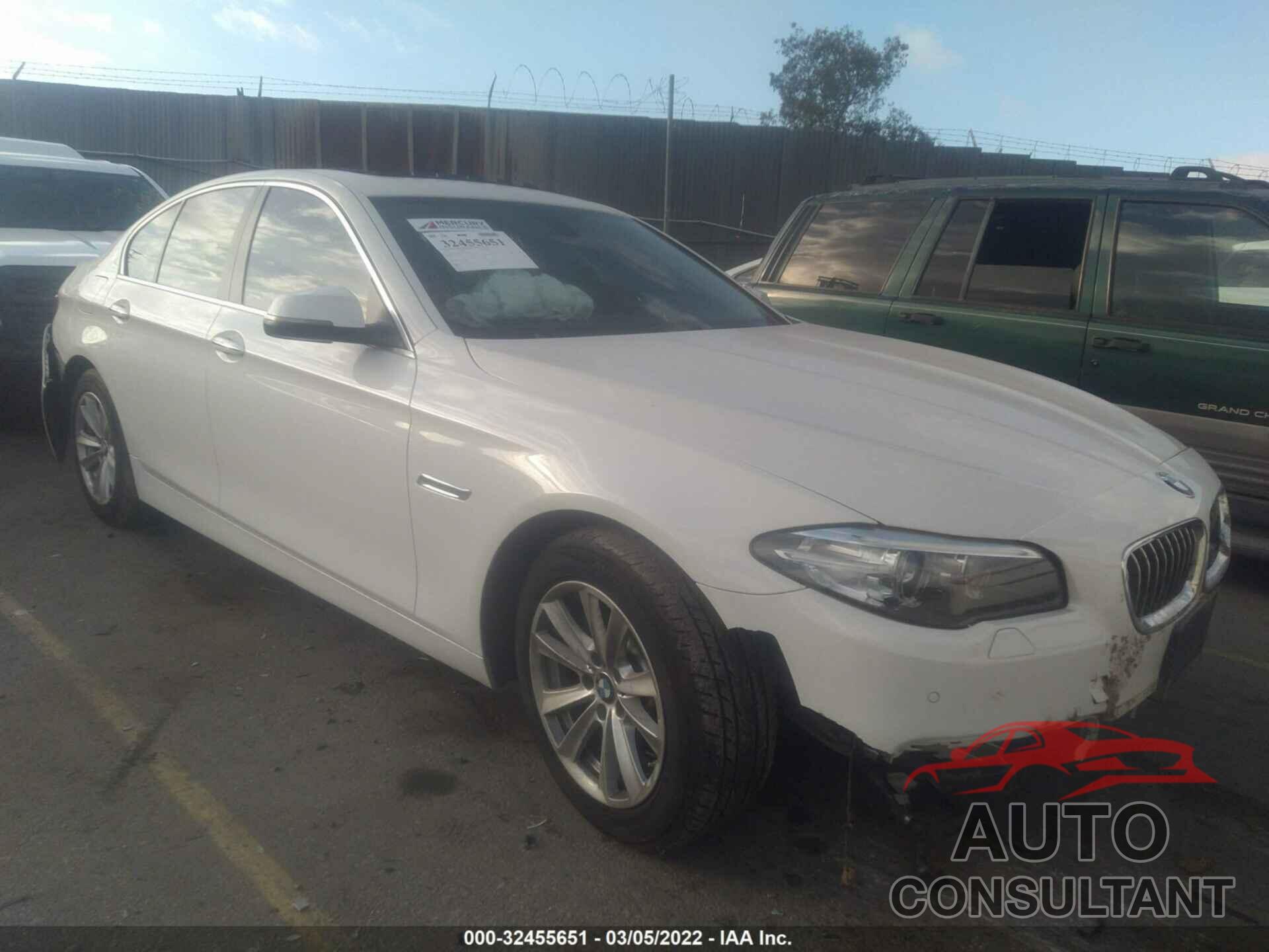 BMW 5 SERIES 2016 - WBA5A5C51GG351697