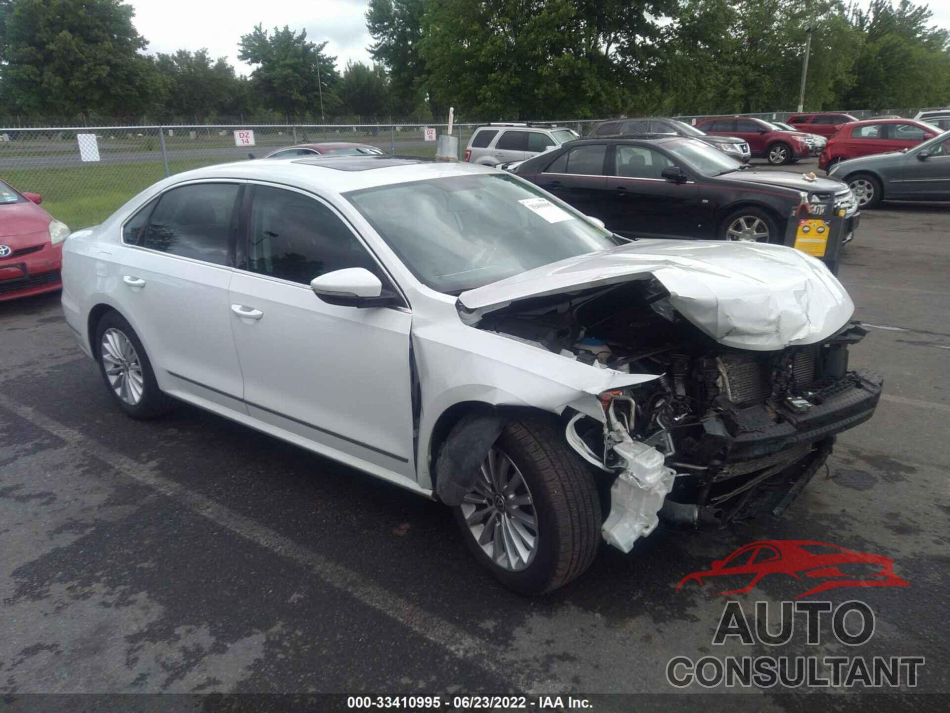 VOLKSWAGEN PASSAT 2016 - 1VWBT7A34GC030612