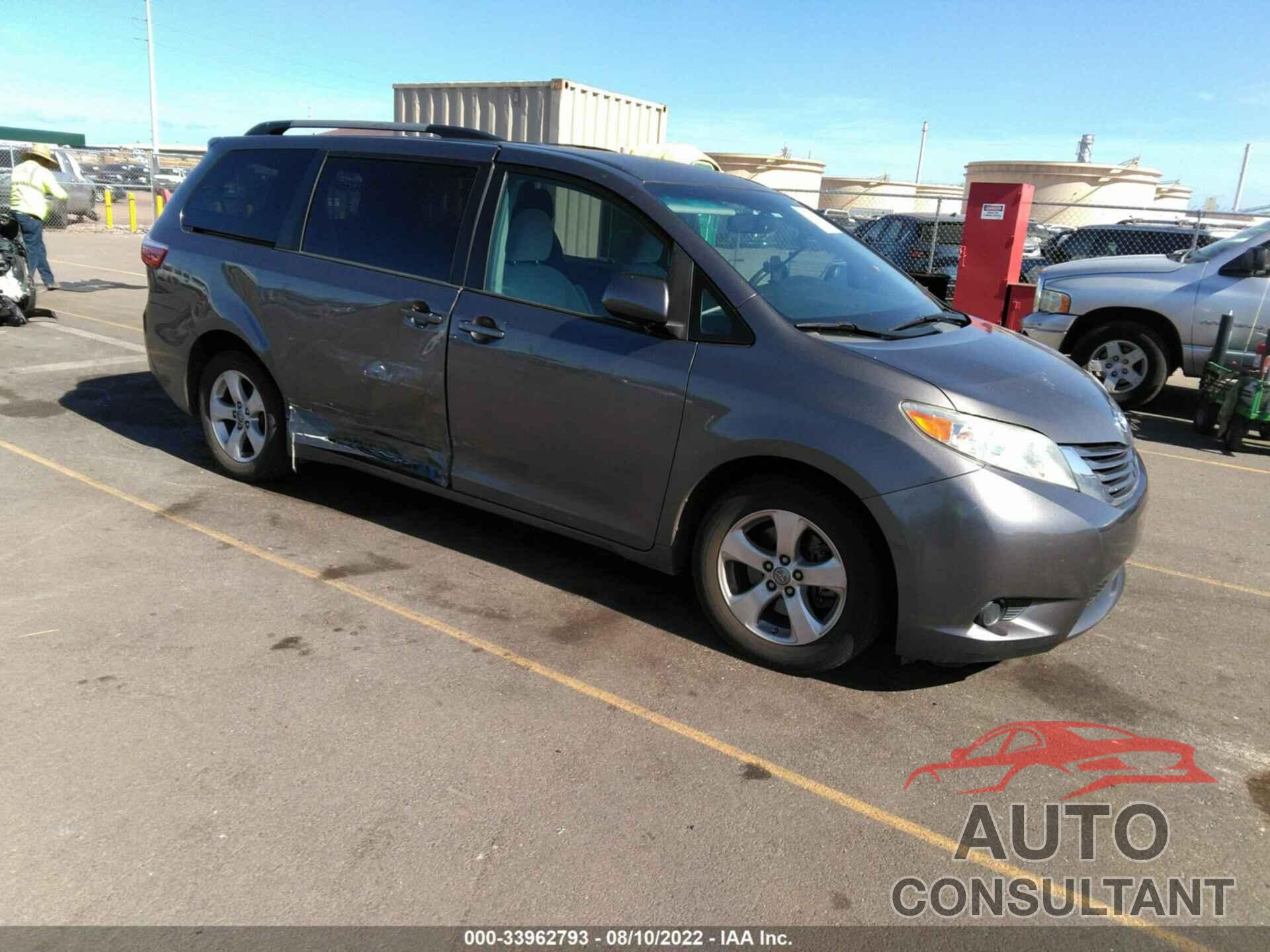 TOYOTA SIENNA 2017 - 5TDKZ3DC6HS851152