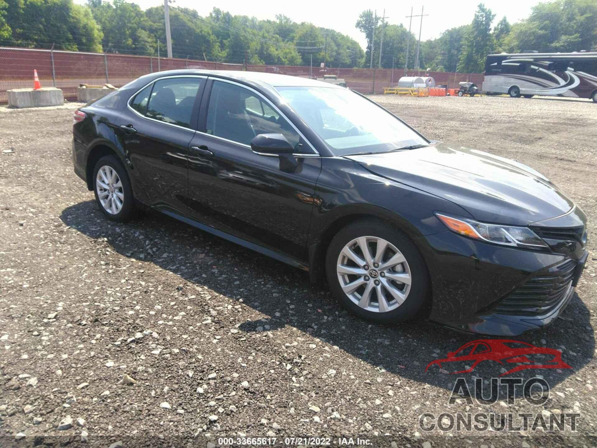 2020 CAMRY TOYOTA