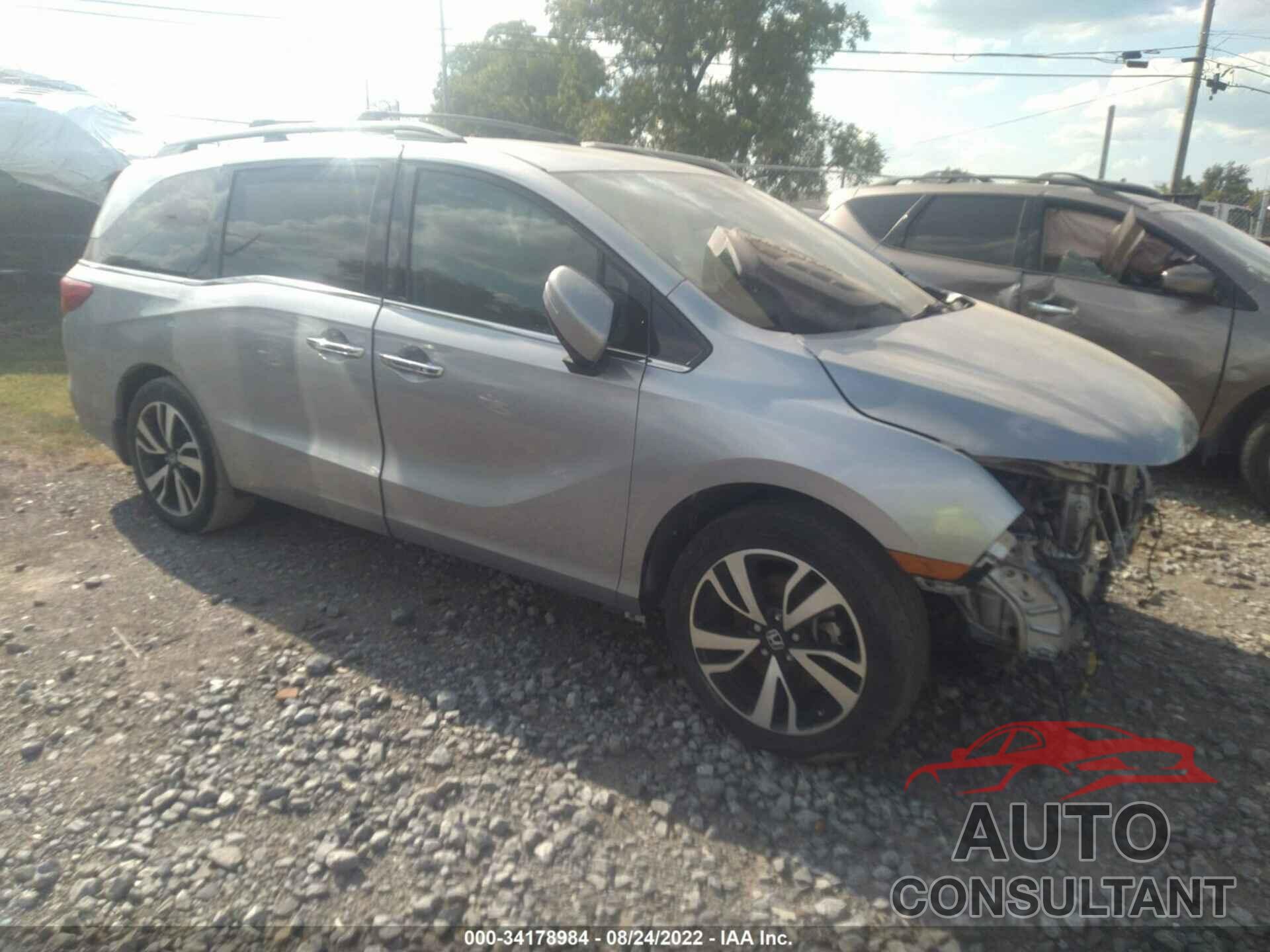 HONDA ODYSSEY 2018 - 5FNRL6H98JB004885