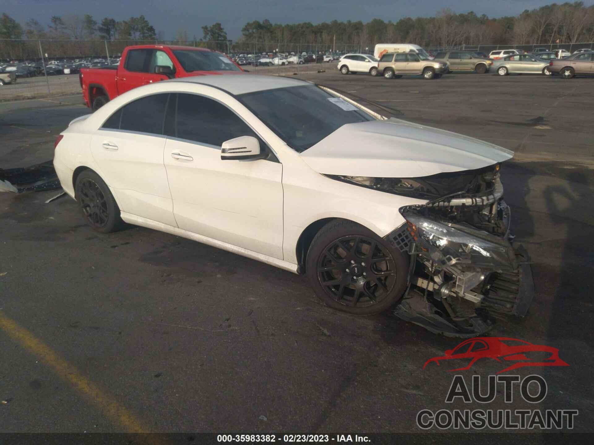 MERCEDES-BENZ CLA 2017 - WDDSJ4GB7HN493247