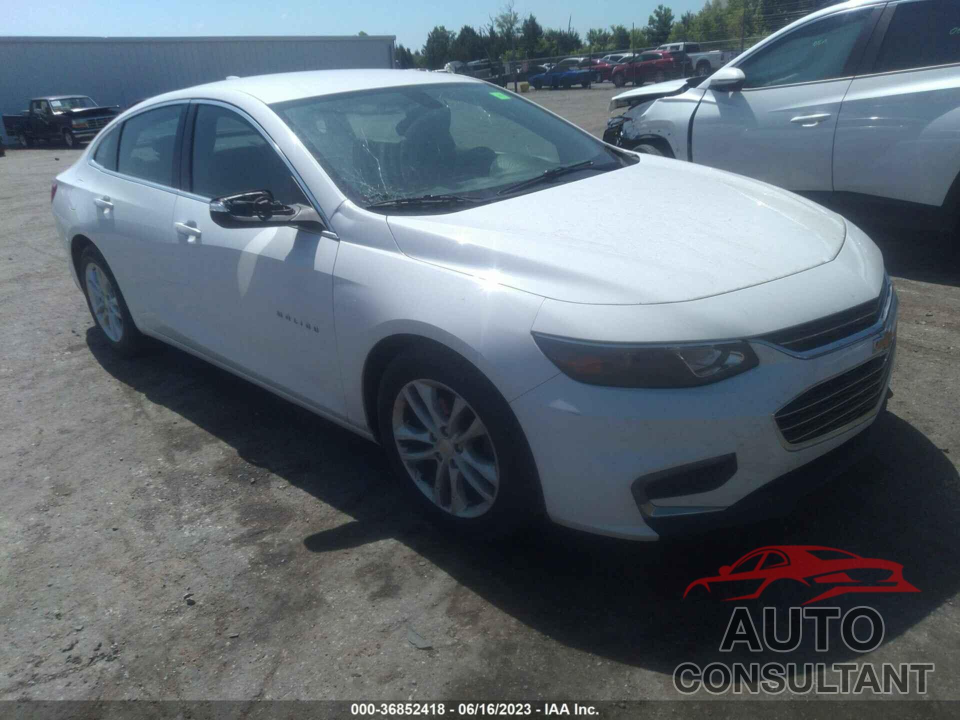 CHEVROLET MALIBU 2017 - 1G1ZE5ST3HF157472