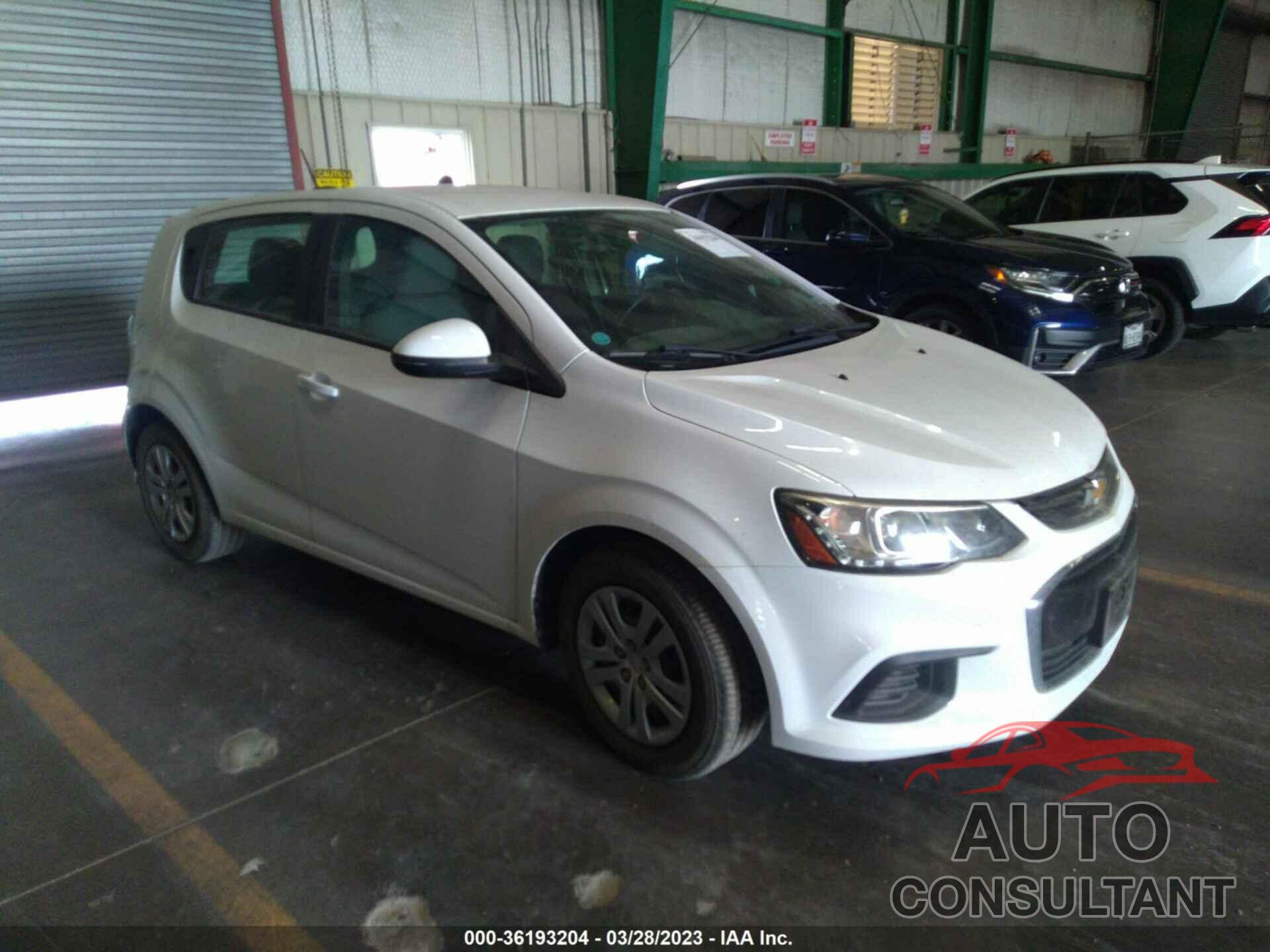 CHEVROLET SONIC 2017 - 1G1JG6SH3H4154513