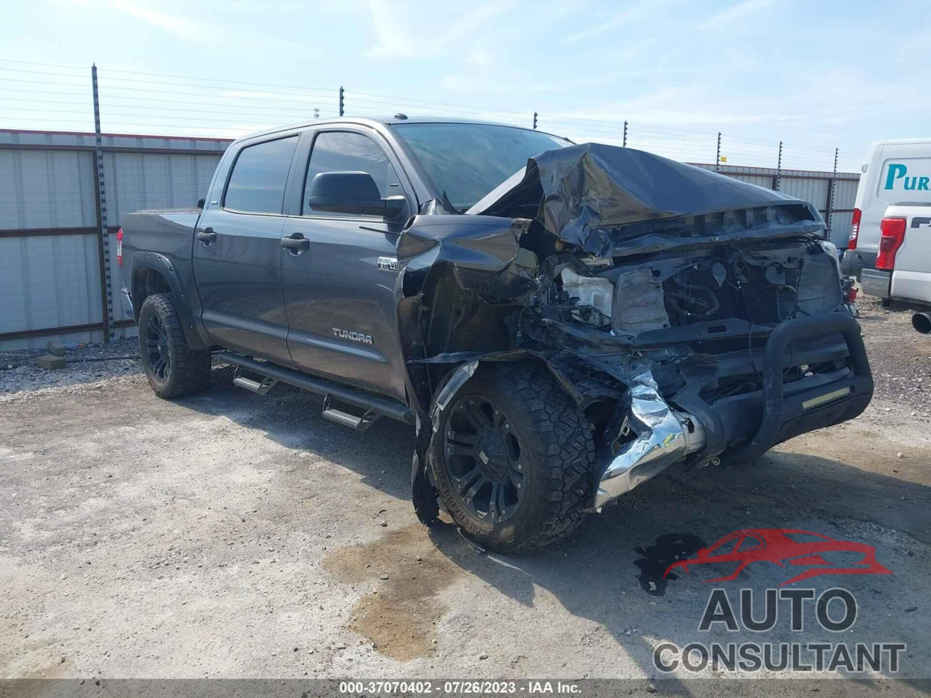 TOYOTA TUNDRA 2016 - 5TFDW5F14GX559887