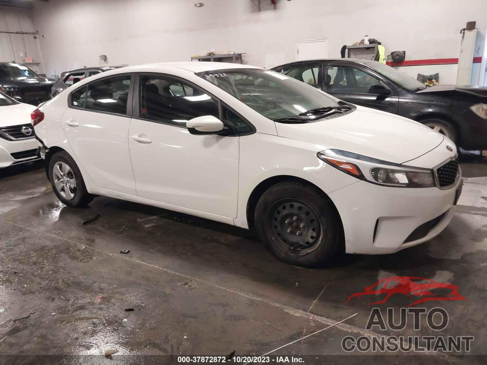 KIA FORTE 2018 - 3KPFK4A79JE214565