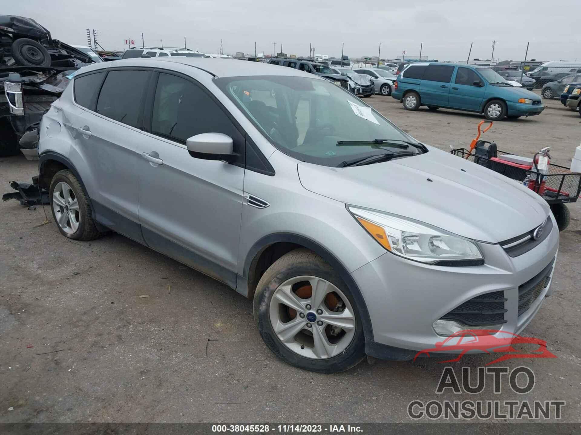 FORD ESCAPE 2016 - 1FMCU0G70GUB36616
