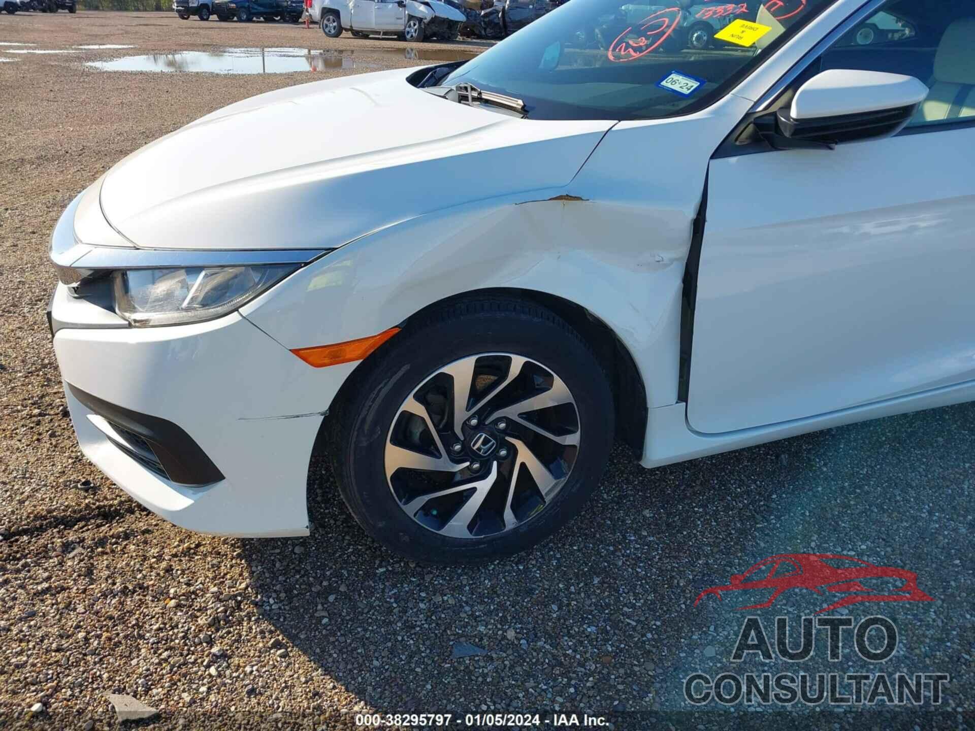 HONDA CIVIC 2018 - 2HGFC4B58JH301566