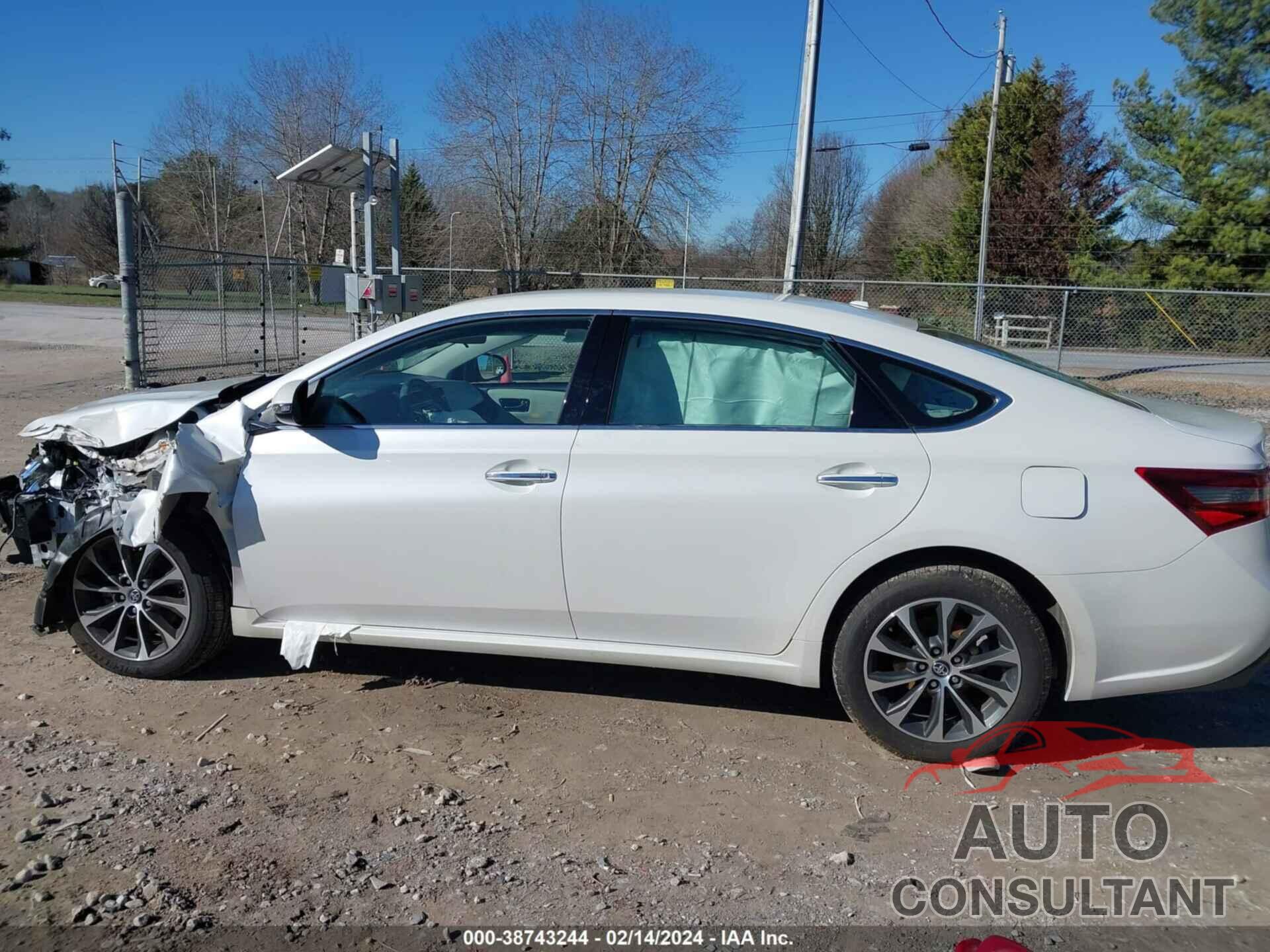 TOYOTA AVALON 2018 - 4T1BK1EB0JU287686