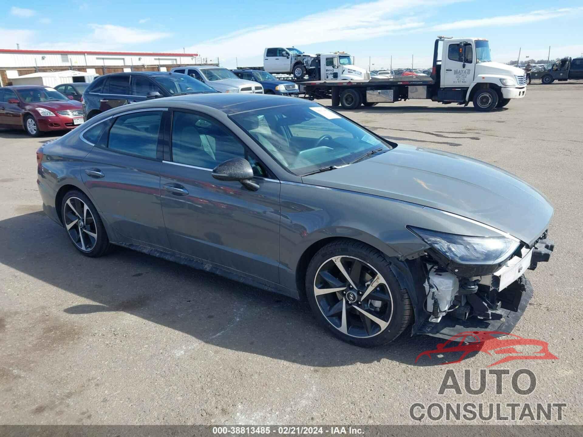 HYUNDAI SONATA 2023 - KMHL44J24PA275847