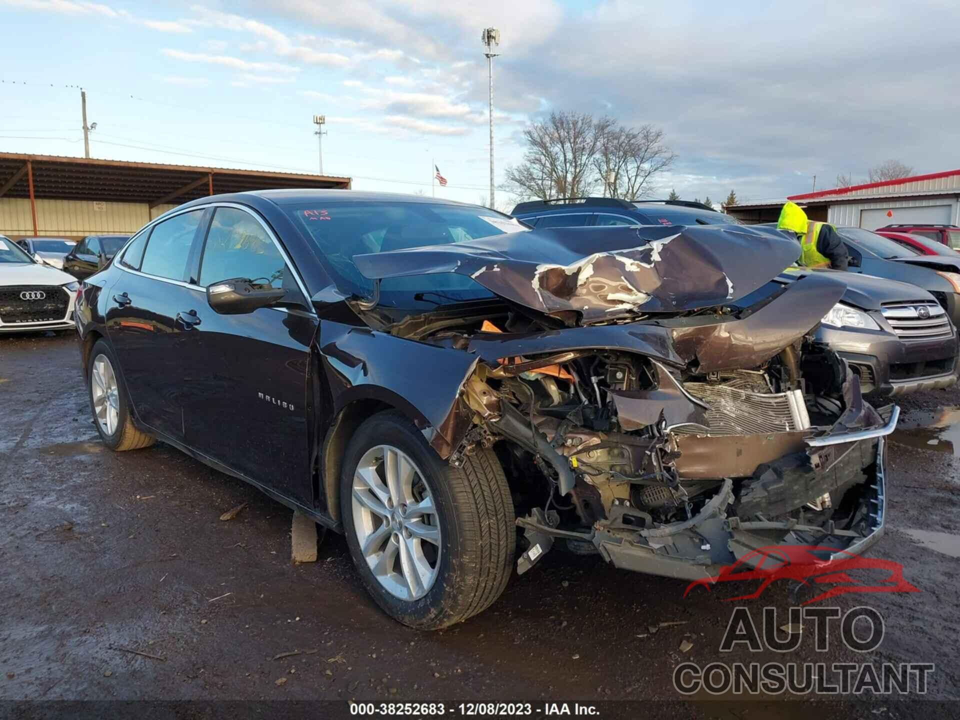 CHEVROLET MALIBU 2016 - 1G1ZE5ST3GF244786