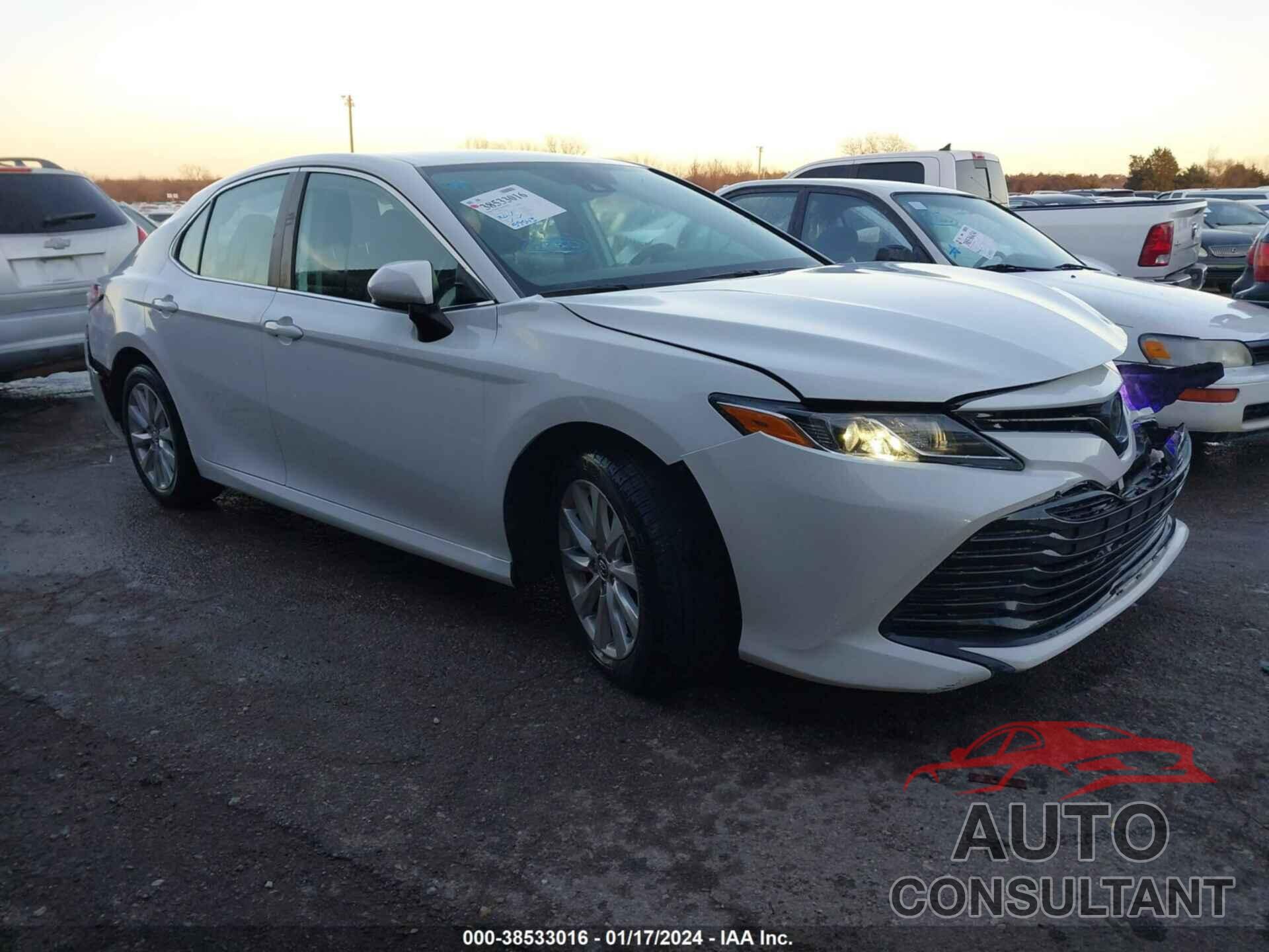 TOYOTA CAMRY 2020 - 4T1C11AK7LU303883