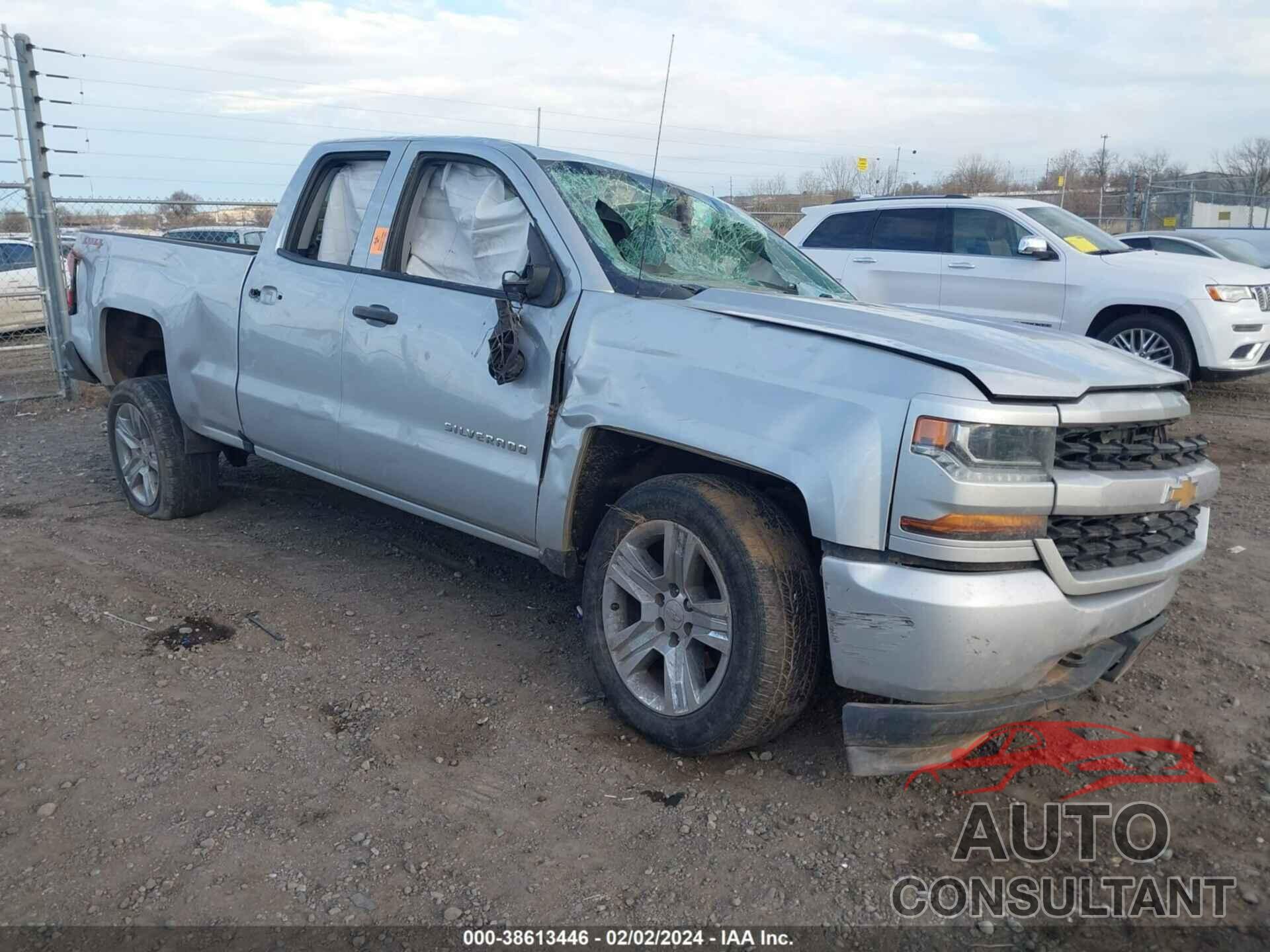 CHEVROLET SILVERADO 2018 - 1GCVKPEC2JZ165802