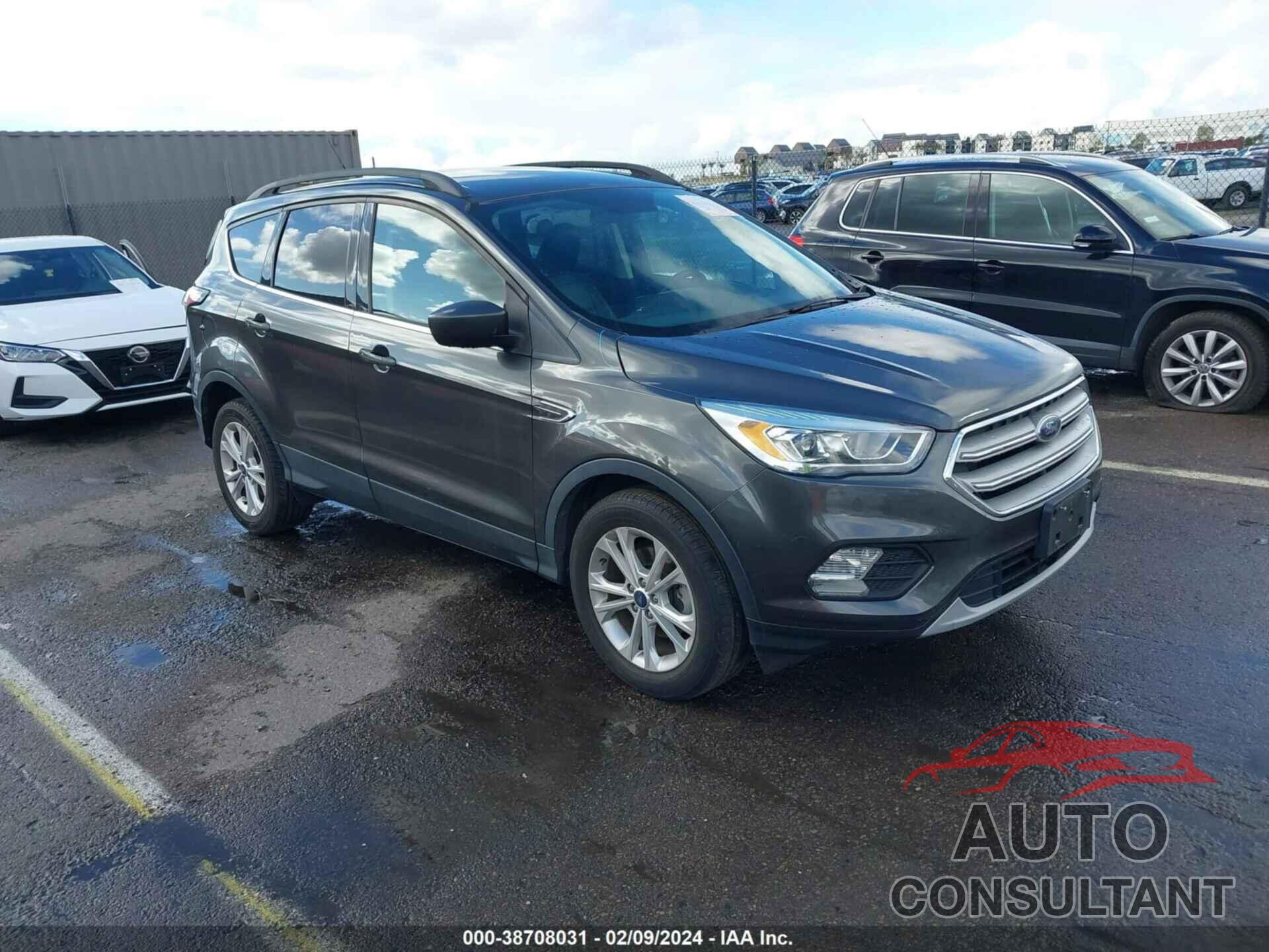 FORD ESCAPE 2018 - 1FMCU0HD5JUC70940