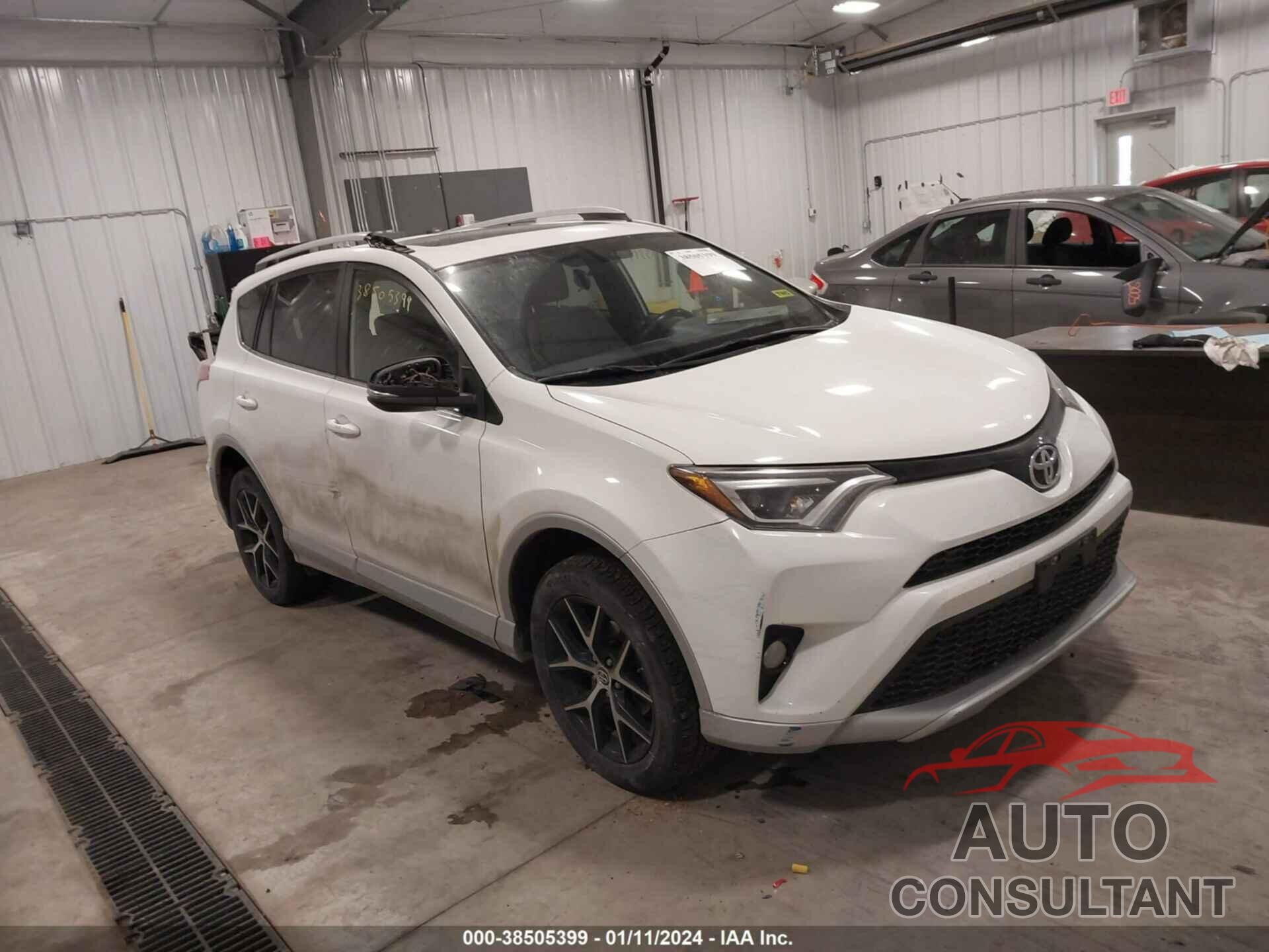 TOYOTA RAV4 2016 - JTMJFREVXGJ064238