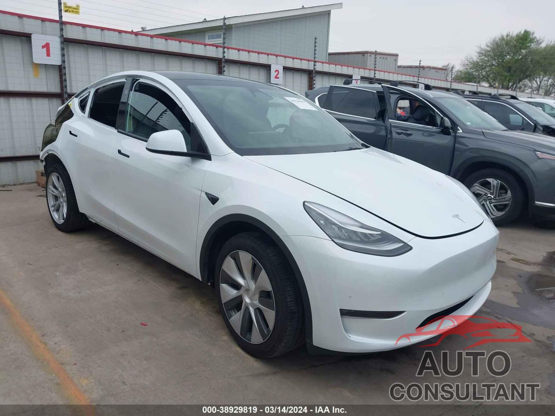 TESLA MODEL Y 2023 - 7SAYGDEE0PA147621