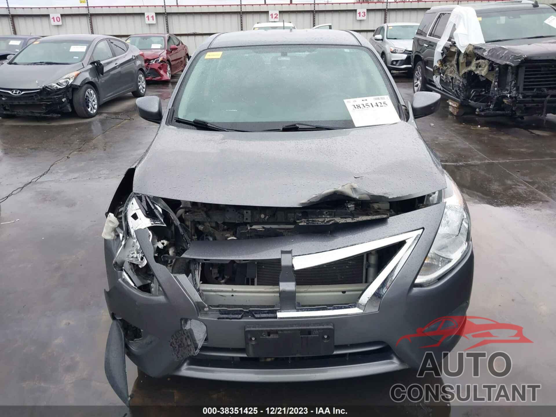 NISSAN VERSA 2019 - 3N1CN7AP6KL847102