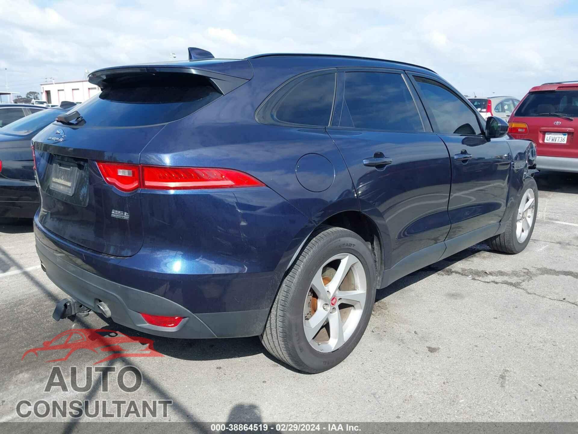 JAGUAR F-PACE 2018 - SADCJ2FX0JA321966