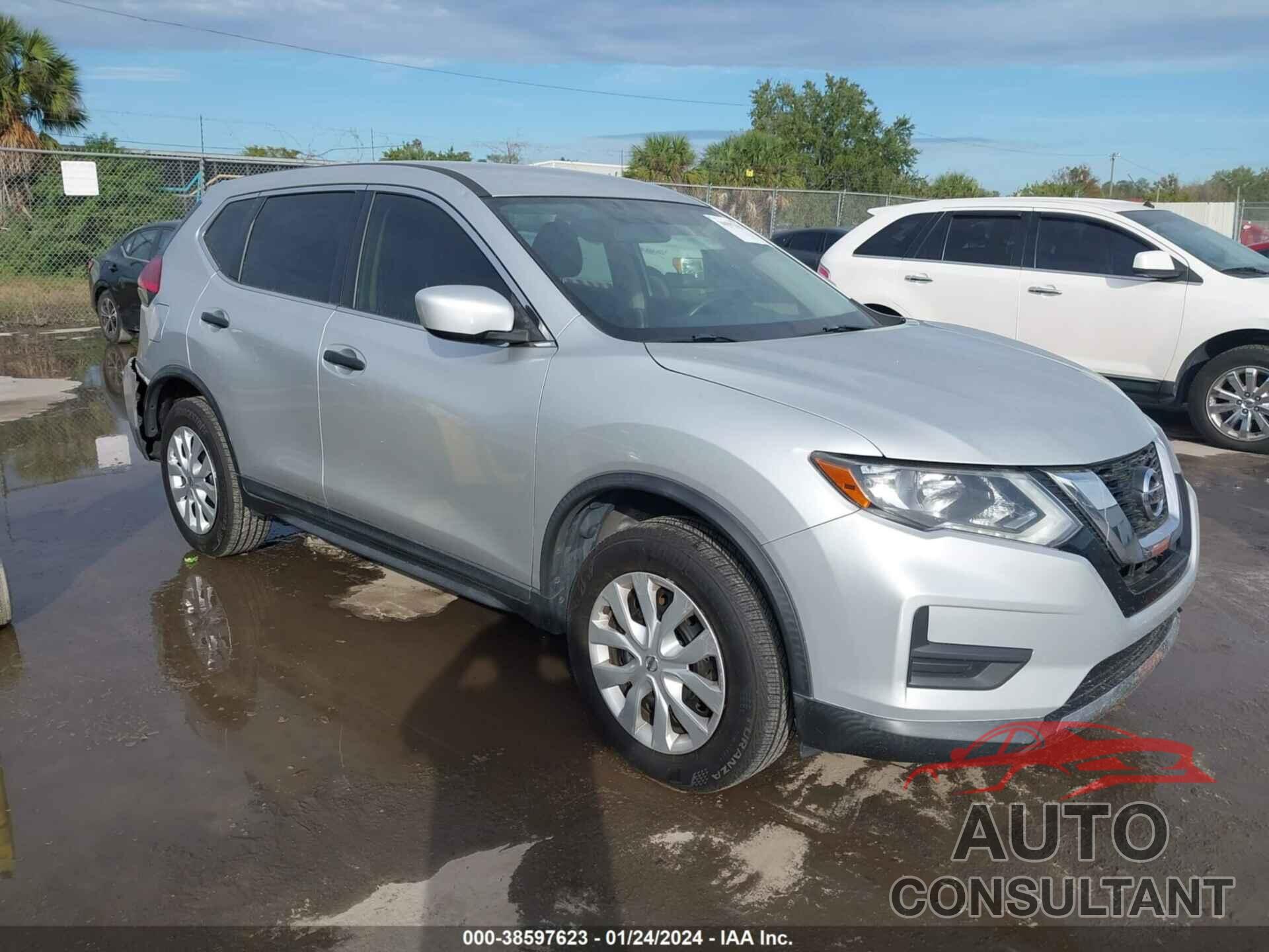 NISSAN ROGUE 2017 - KNMAT2MV9HP532380