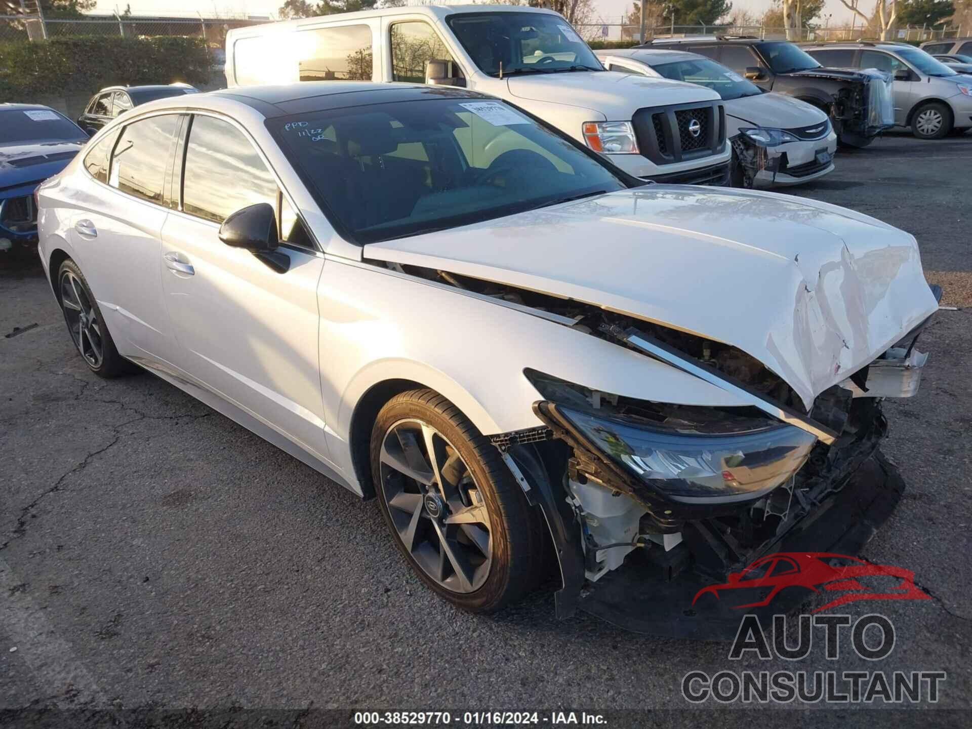 HYUNDAI SONATA 2022 - KMHL44J24NA222076
