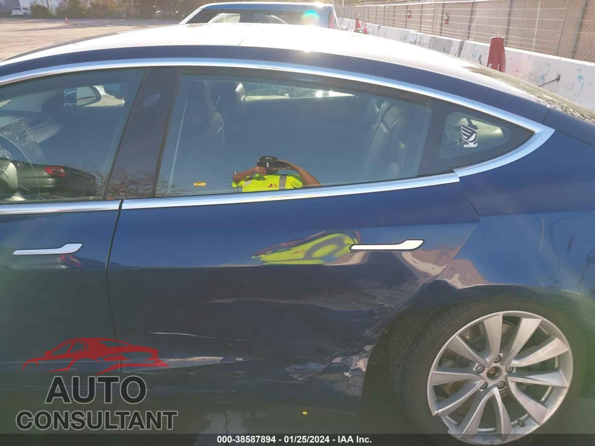 TESLA MODEL 3 2019 - 5YJ3E1EA5KF332011