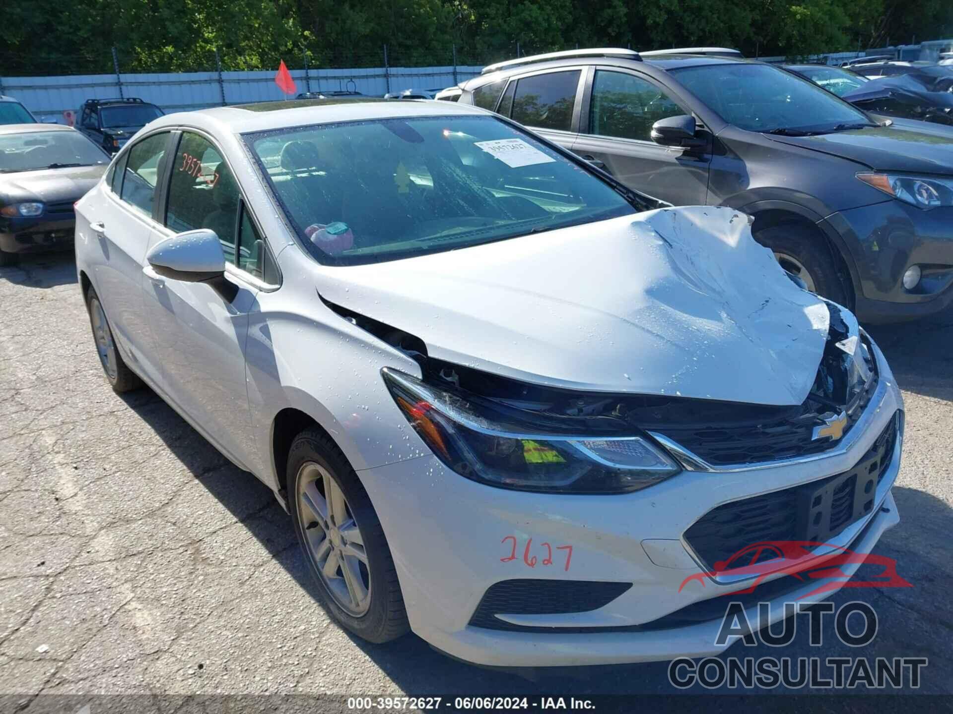 CHEVROLET CRUZE 2017 - 1G1BE5SM6H7215983