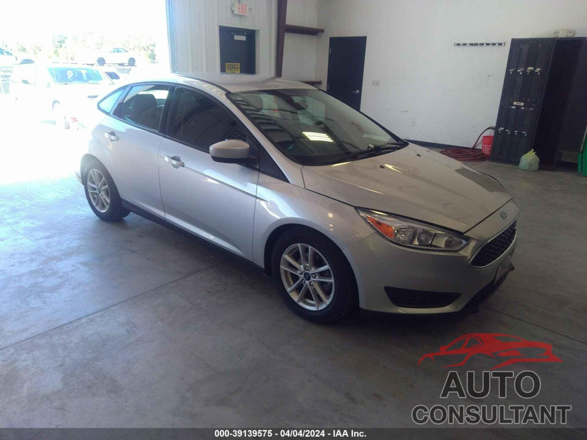 FORD FOCUS 2018 - 1FADP3F21JL327617