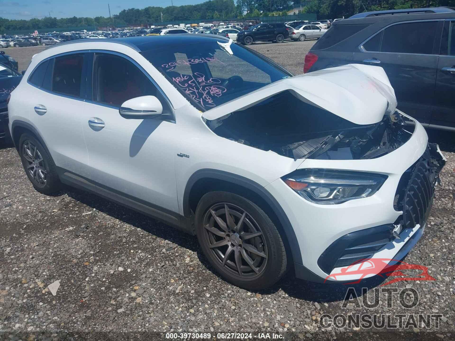 MERCEDES-BENZ AMG GLA 35 2022 - W1N4N5BB9NJ411938