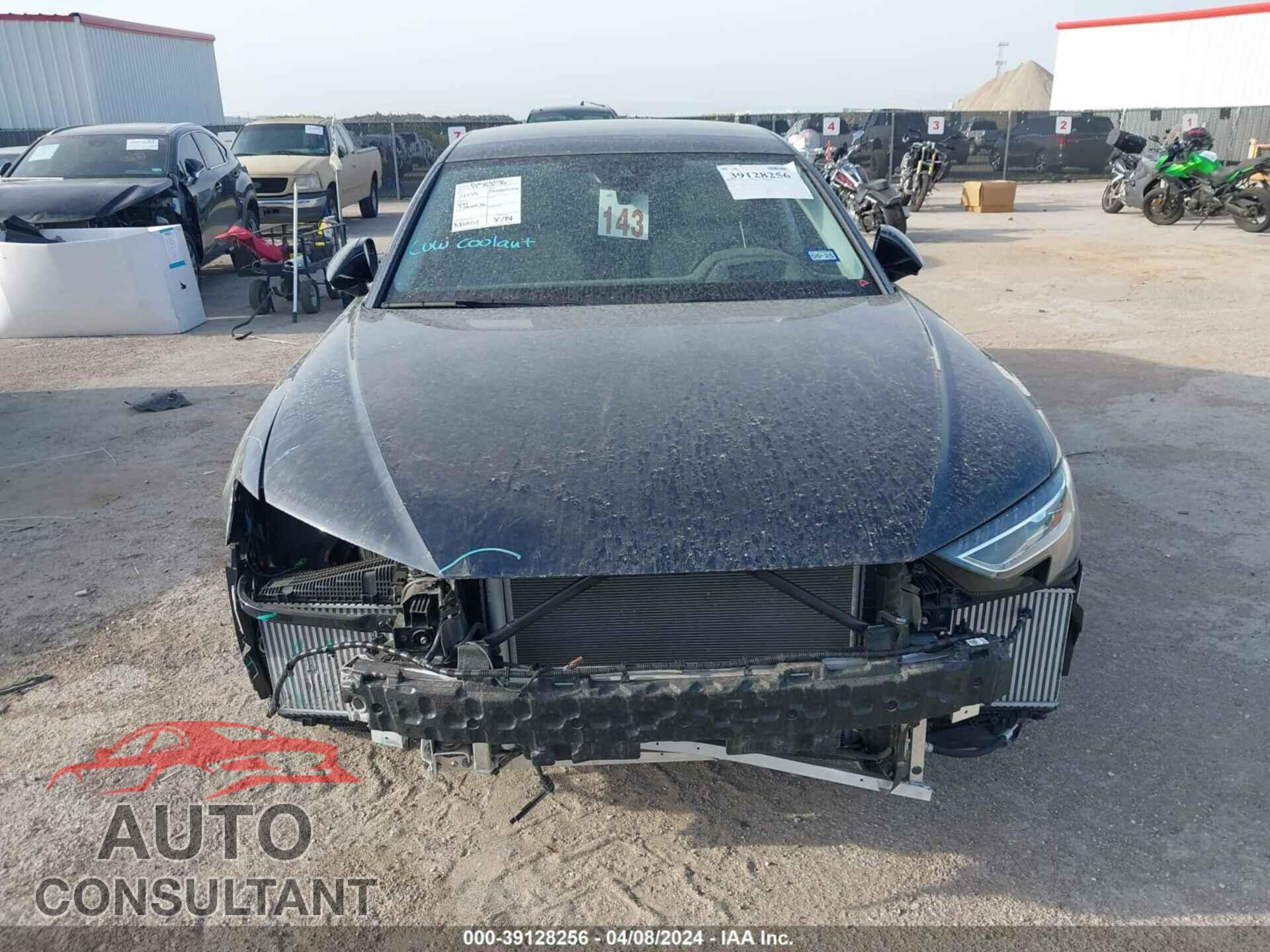 AUDI A8 2023 - WAULDAF86PN007923