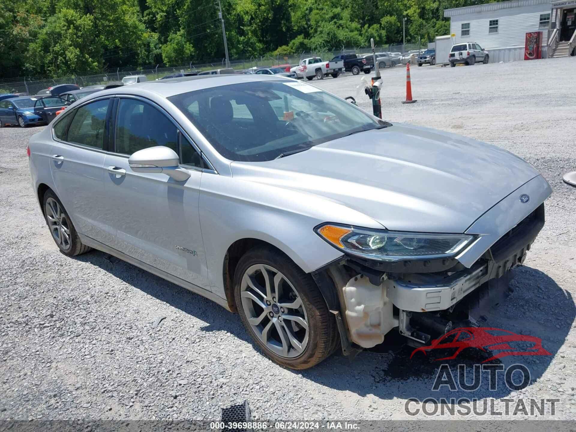 FORD FUSION HYBRID 2019 - 3FA6P0RU7KR117577