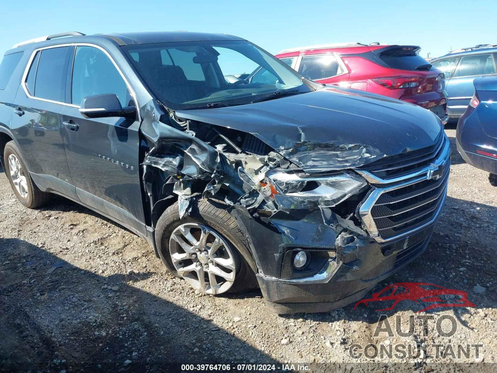 CHEVROLET TRAVERSE 2018 - 1GNERGKW0JJ127047