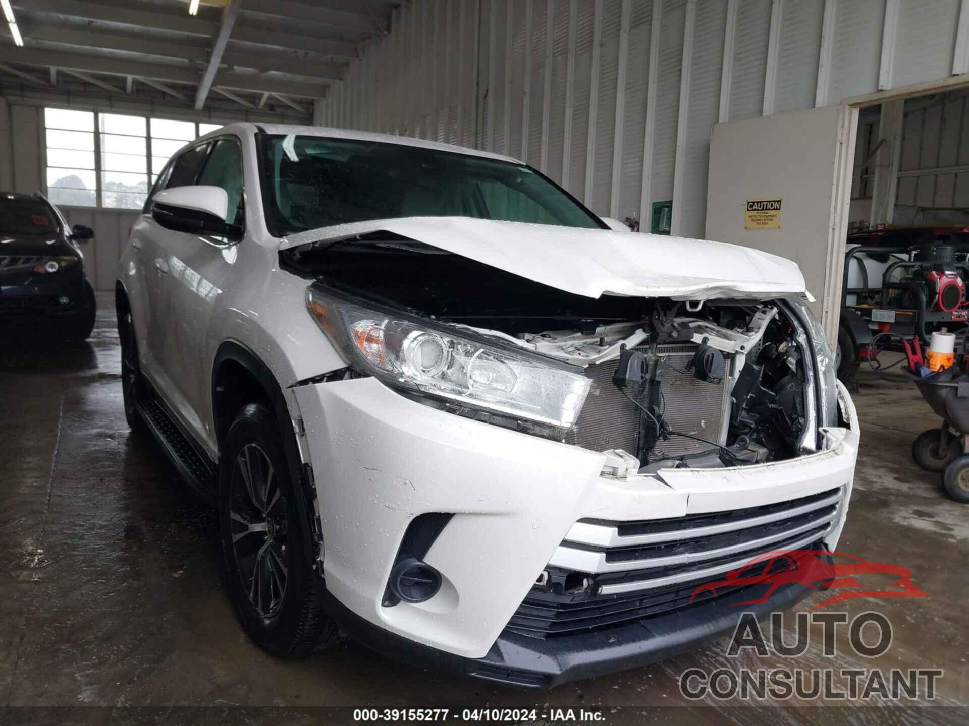 TOYOTA HIGHLANDER 2019 - 5TDZARFH5KS061298