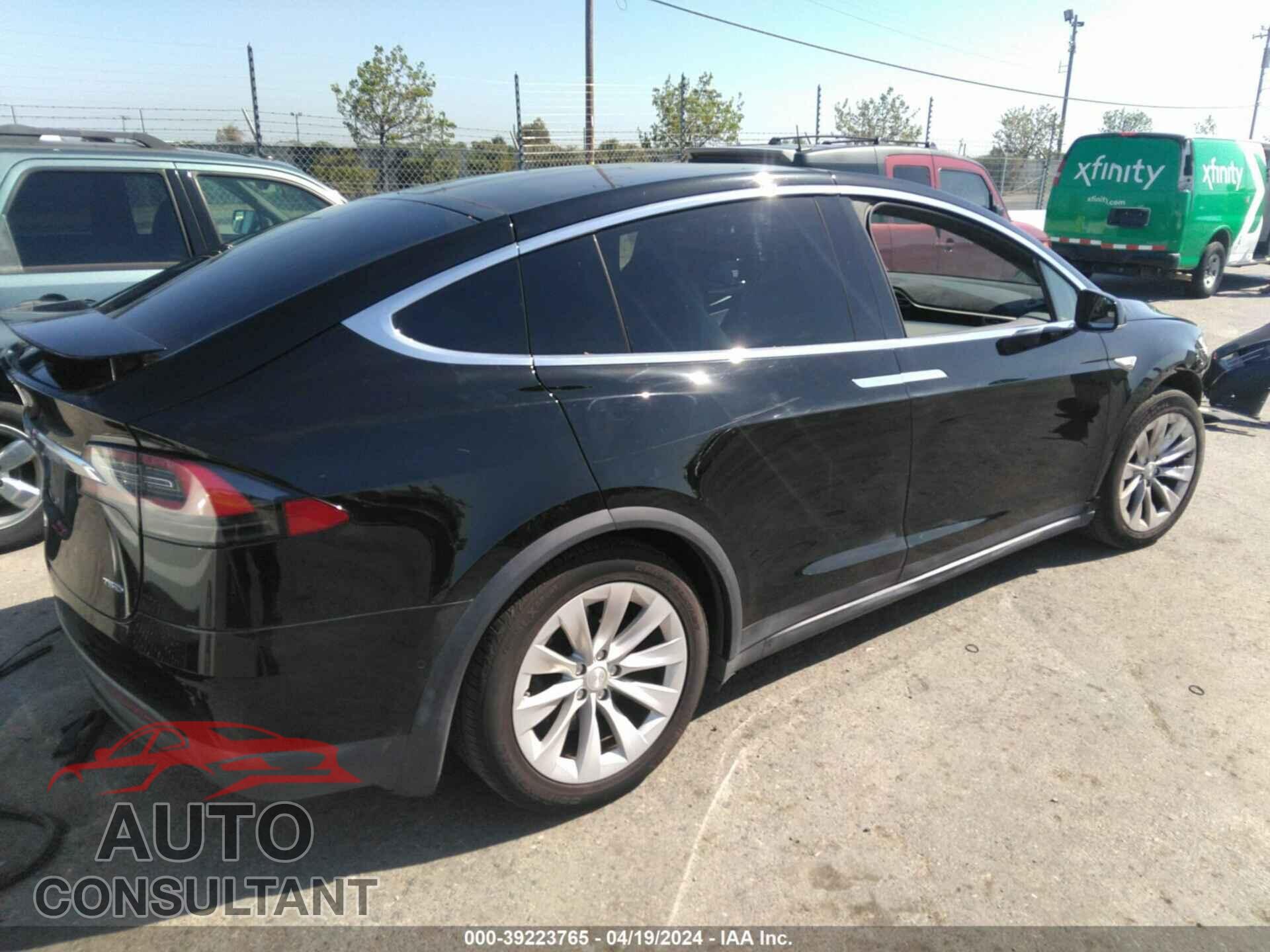 TESLA MODEL X 2016 - 5YJXCBE25GF013365