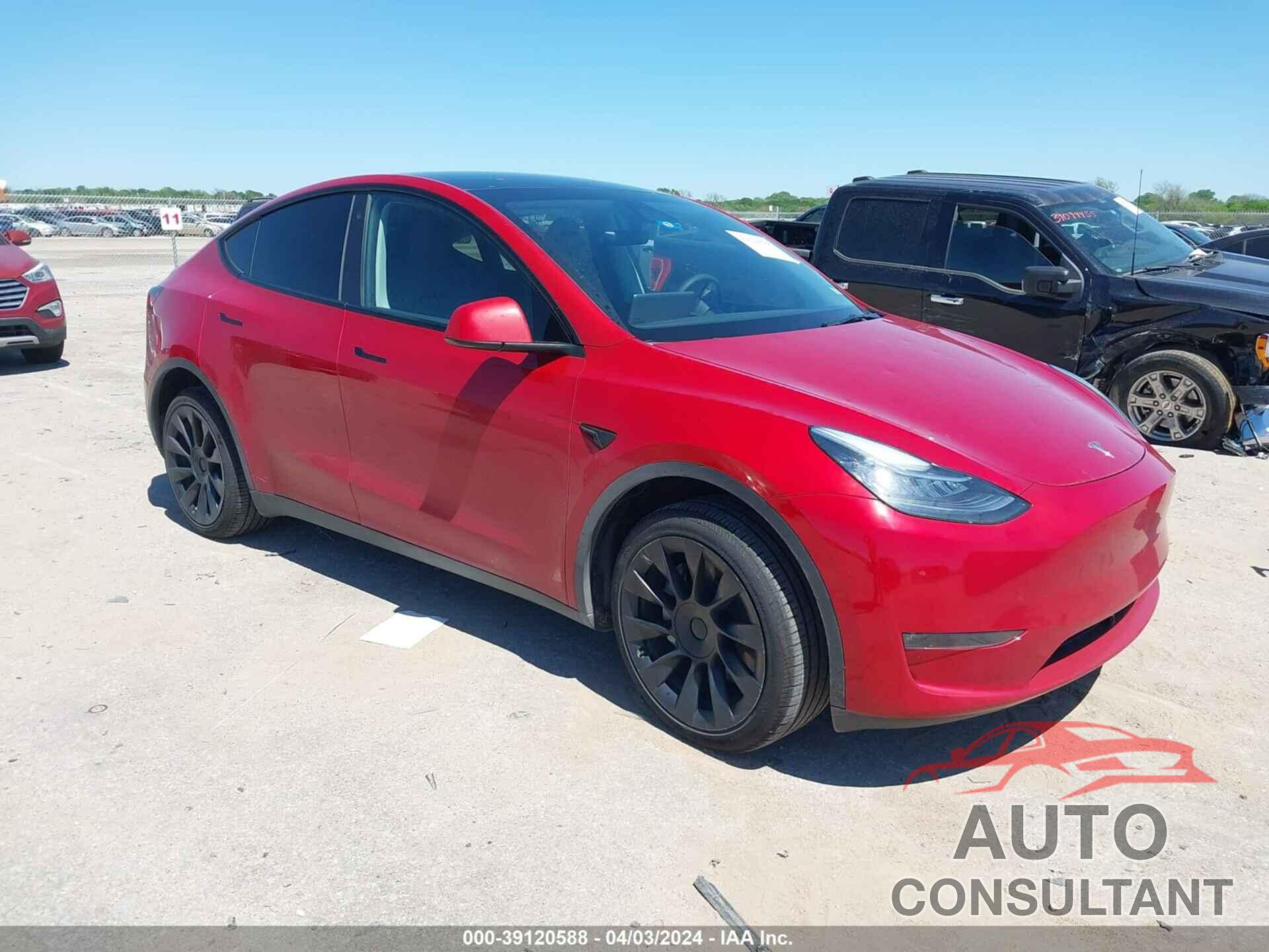 TESLA MODEL Y 2023 - 7SAYGDEEXPA118868