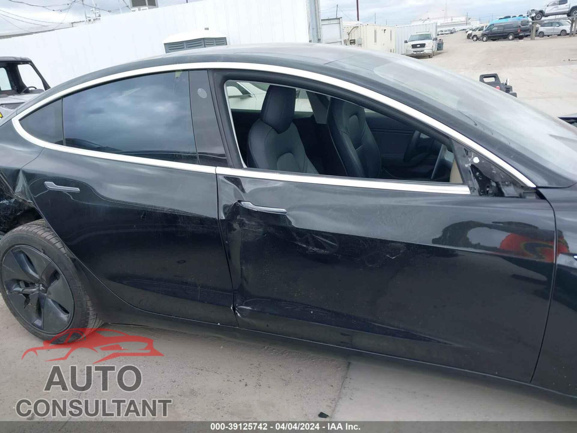 TESLA MODEL 3 2018 - 5YJ3E1EA2JF039925