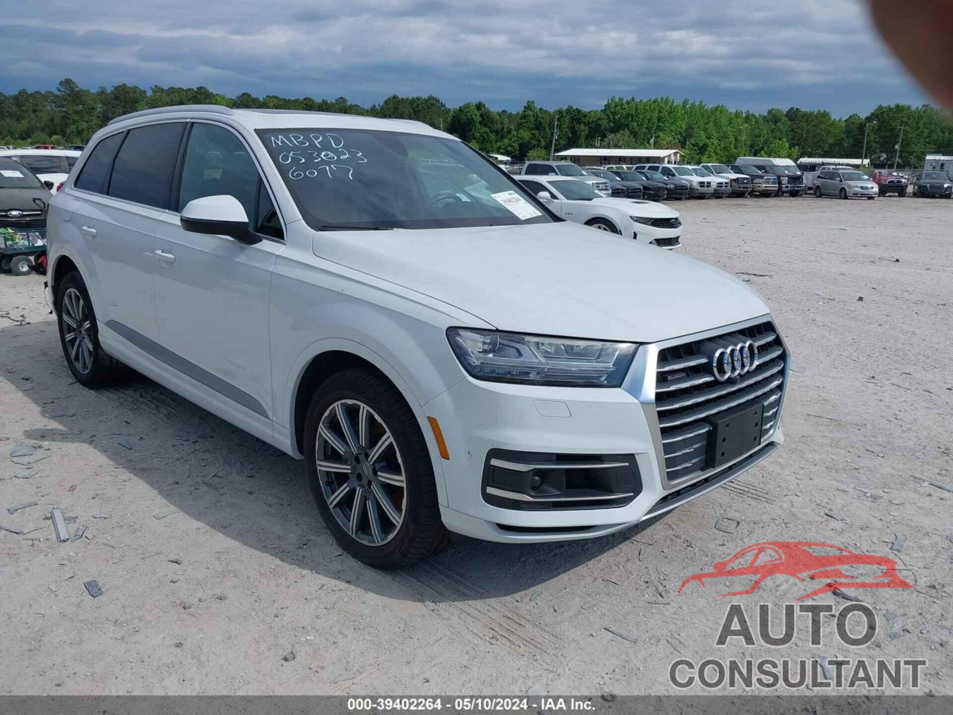 AUDI Q7 2018 - WA1LAAF78JD026077