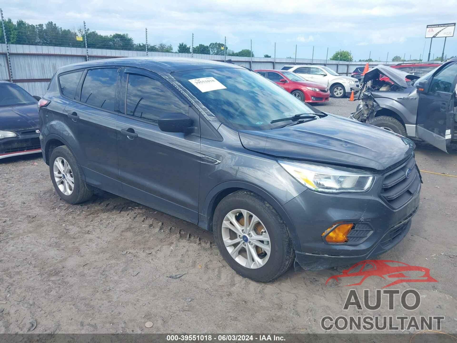 FORD ESCAPE 2017 - 1FMCU0F72HUF07696