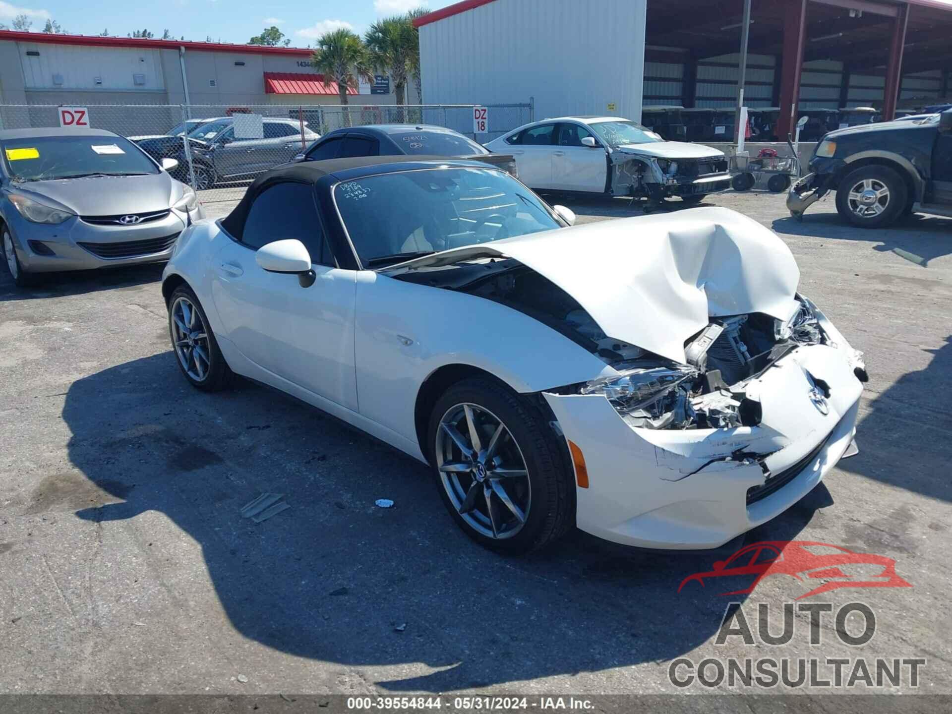 MAZDA MX-5 MIATA 2022 - JM1NDAD73N0507960