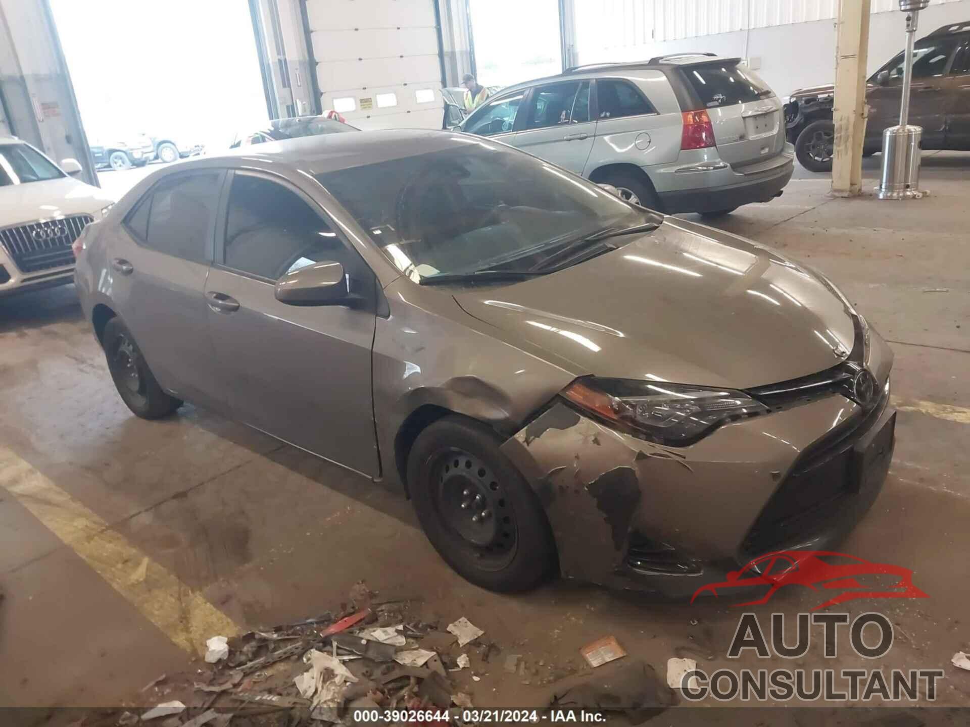 TOYOTA COROLLA 2018 - 2T1BURHE5JC018907