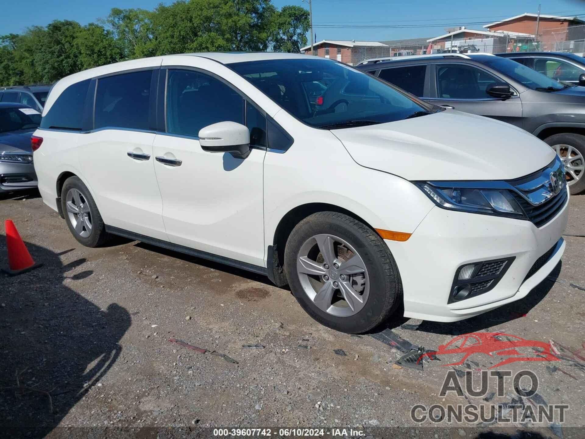 HONDA ODYSSEY 2018 - 5FNRL6H70JB112092