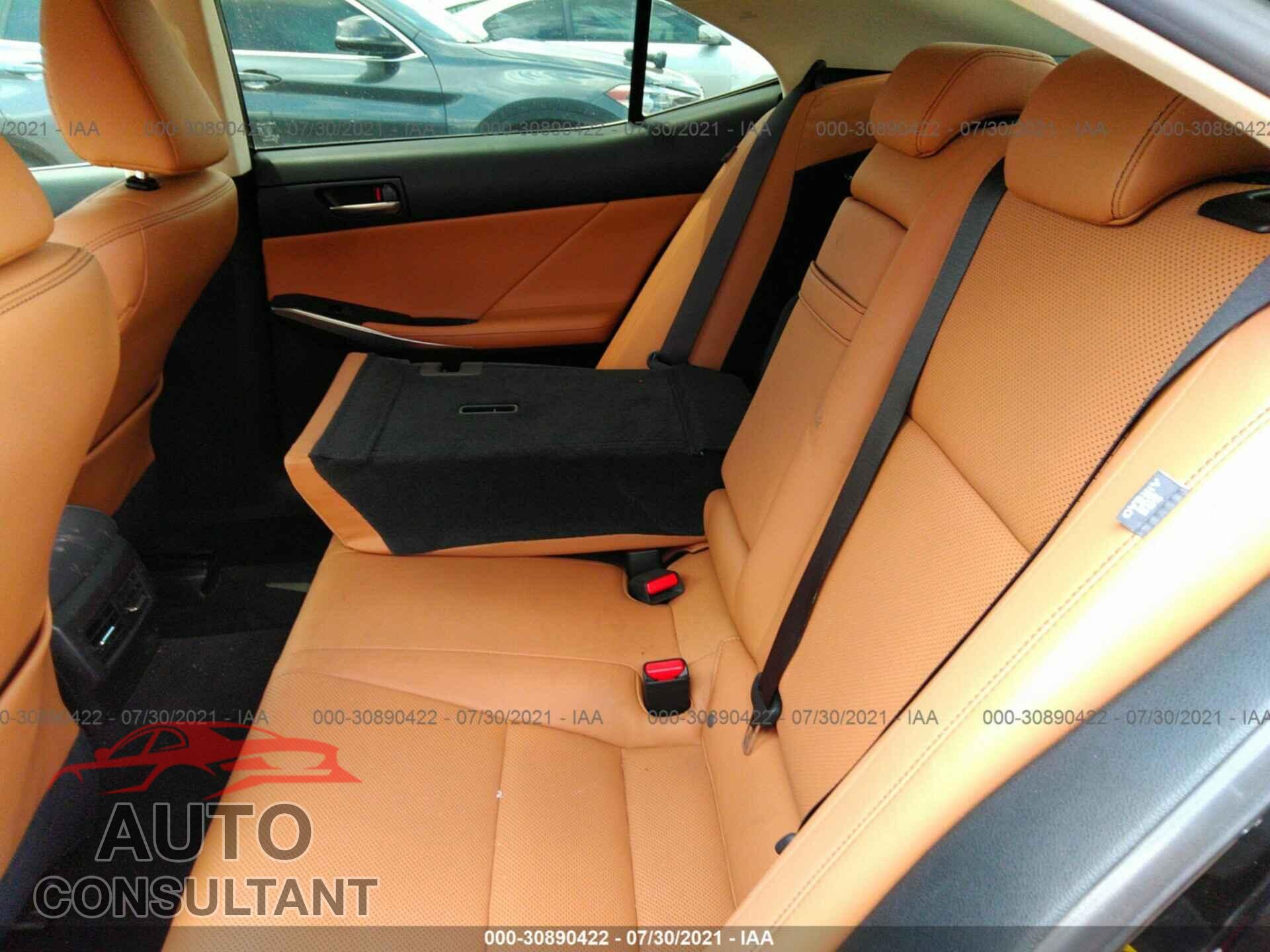 LEXUS IS 2017 - JTHBA1D23H5041534