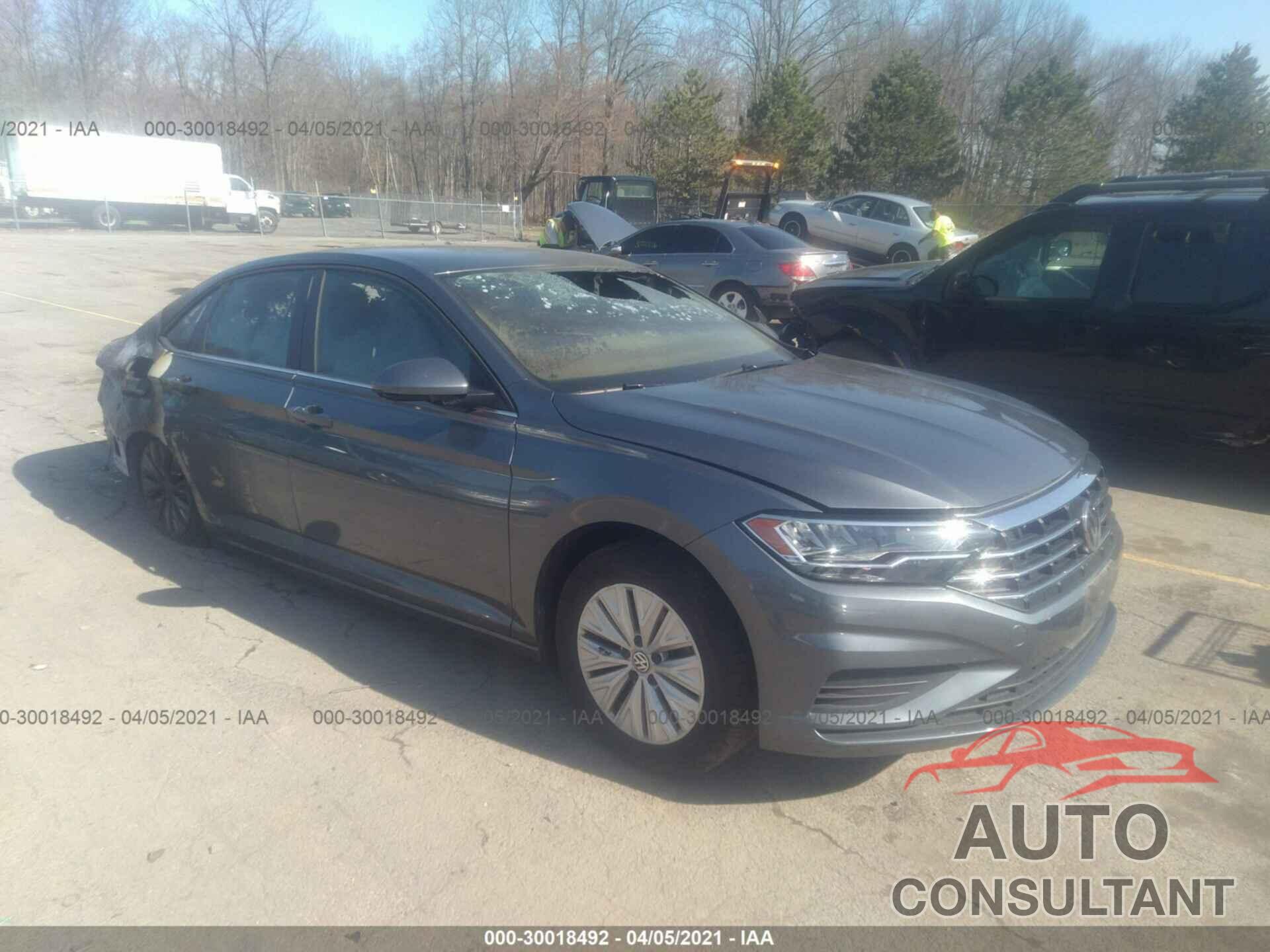 VOLKSWAGEN JETTA 2019 - 3VWN57BU8KM067782