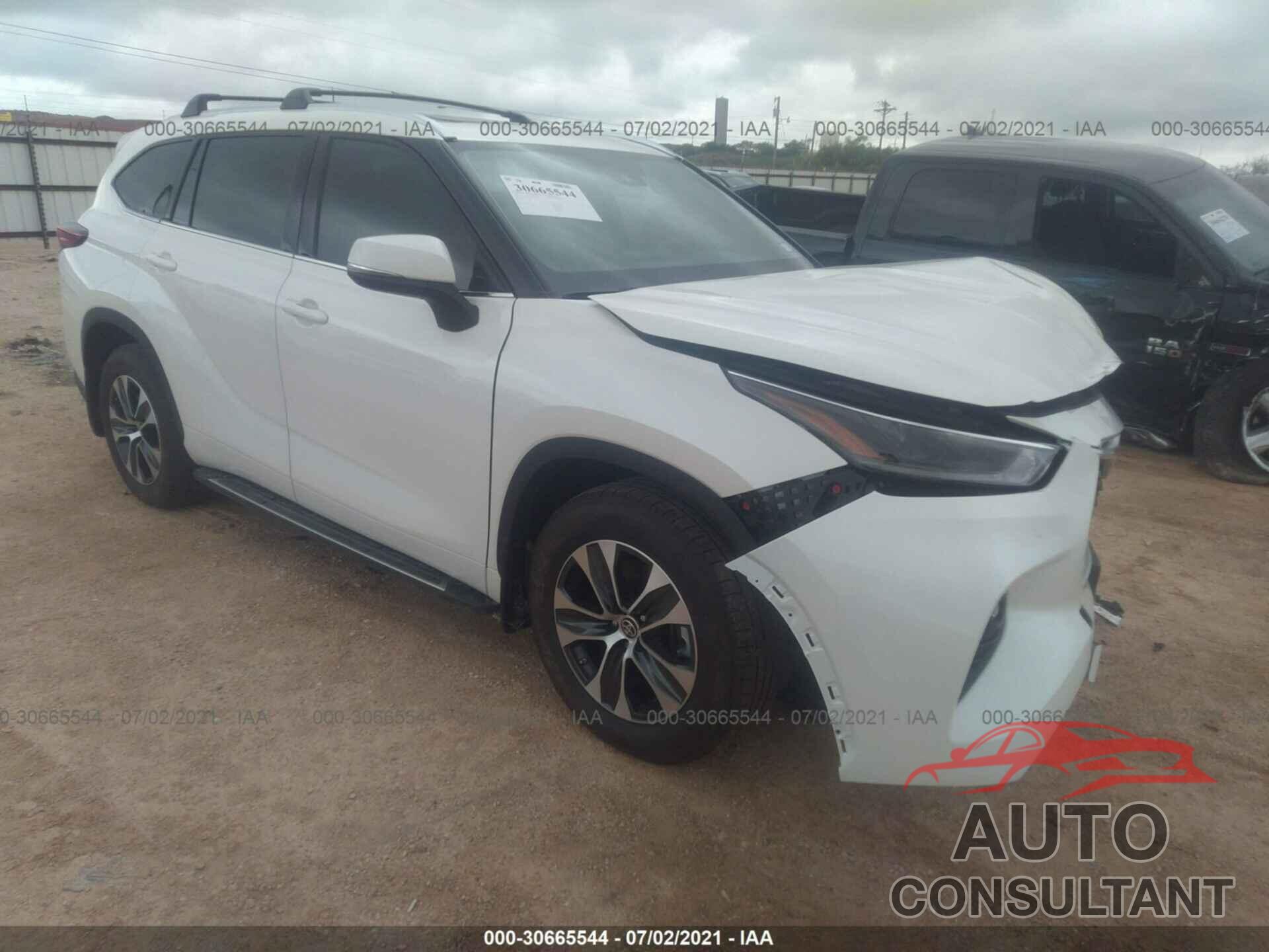 TOYOTA HIGHLANDER 2021 - 5TDGZRAH7MS520843