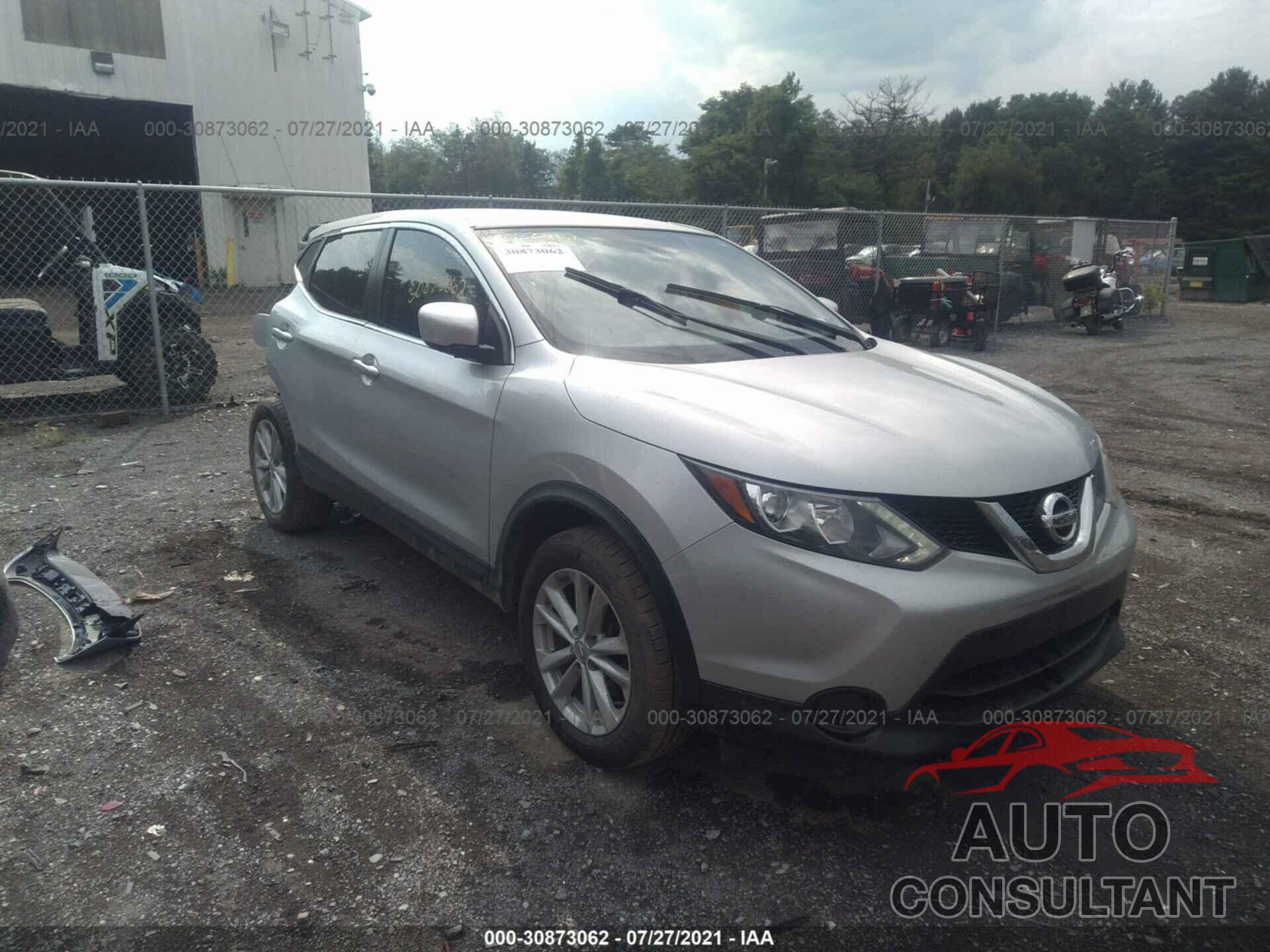 NISSAN ROGUE SPORT 2017 - JN1BJ1CR7HW119889