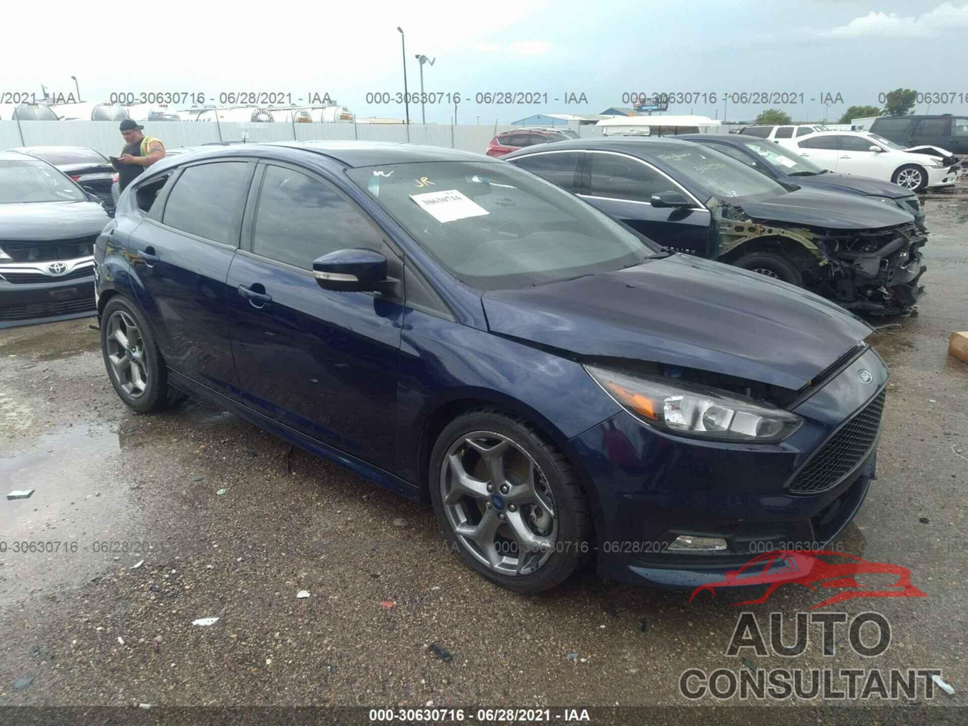 FORD FOCUS 2017 - 1FADP3L93HL332507