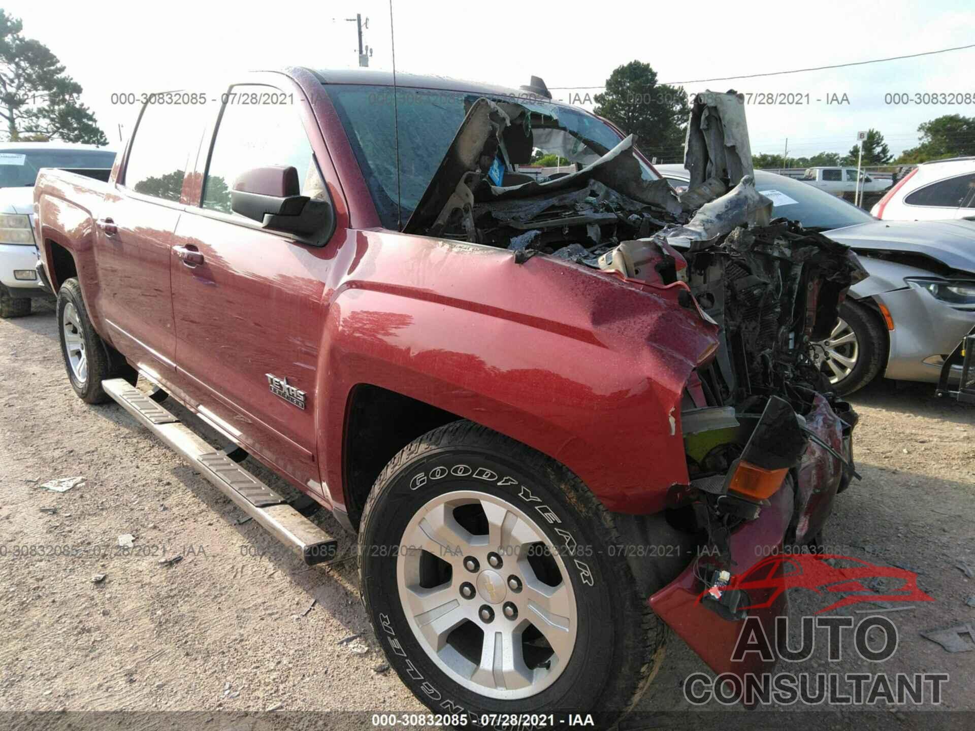 CHEVROLET SILVERADO 1500 2018 - 3GCUKREC0JG638412