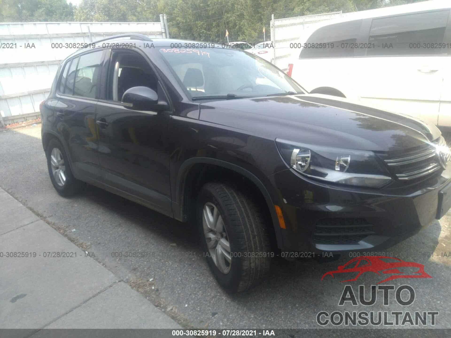 VOLKSWAGEN TIGUAN 2016 - WVGBV7AX6GW598676