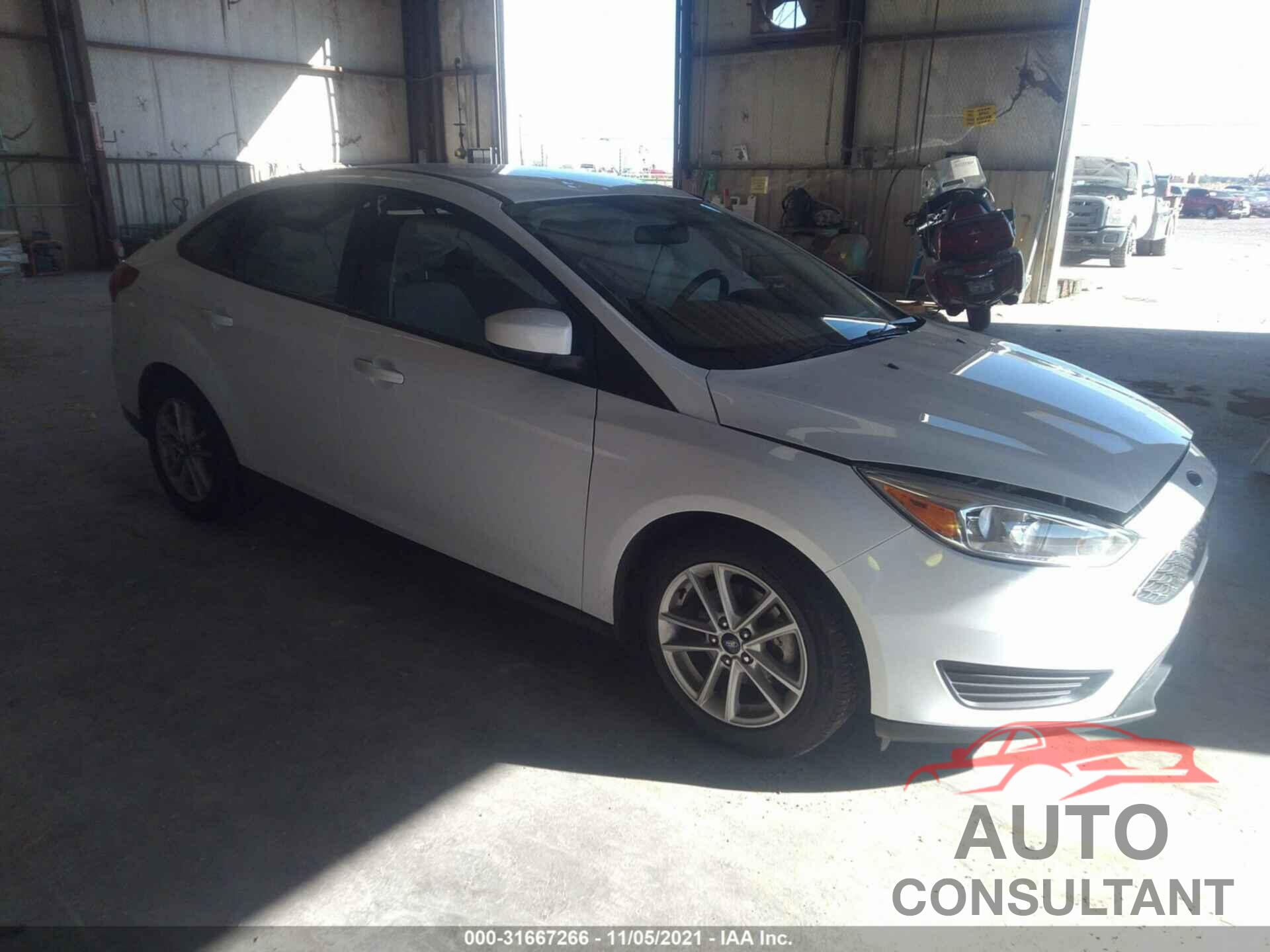 FORD FOCUS 2018 - 1FADP3FE8JL210885